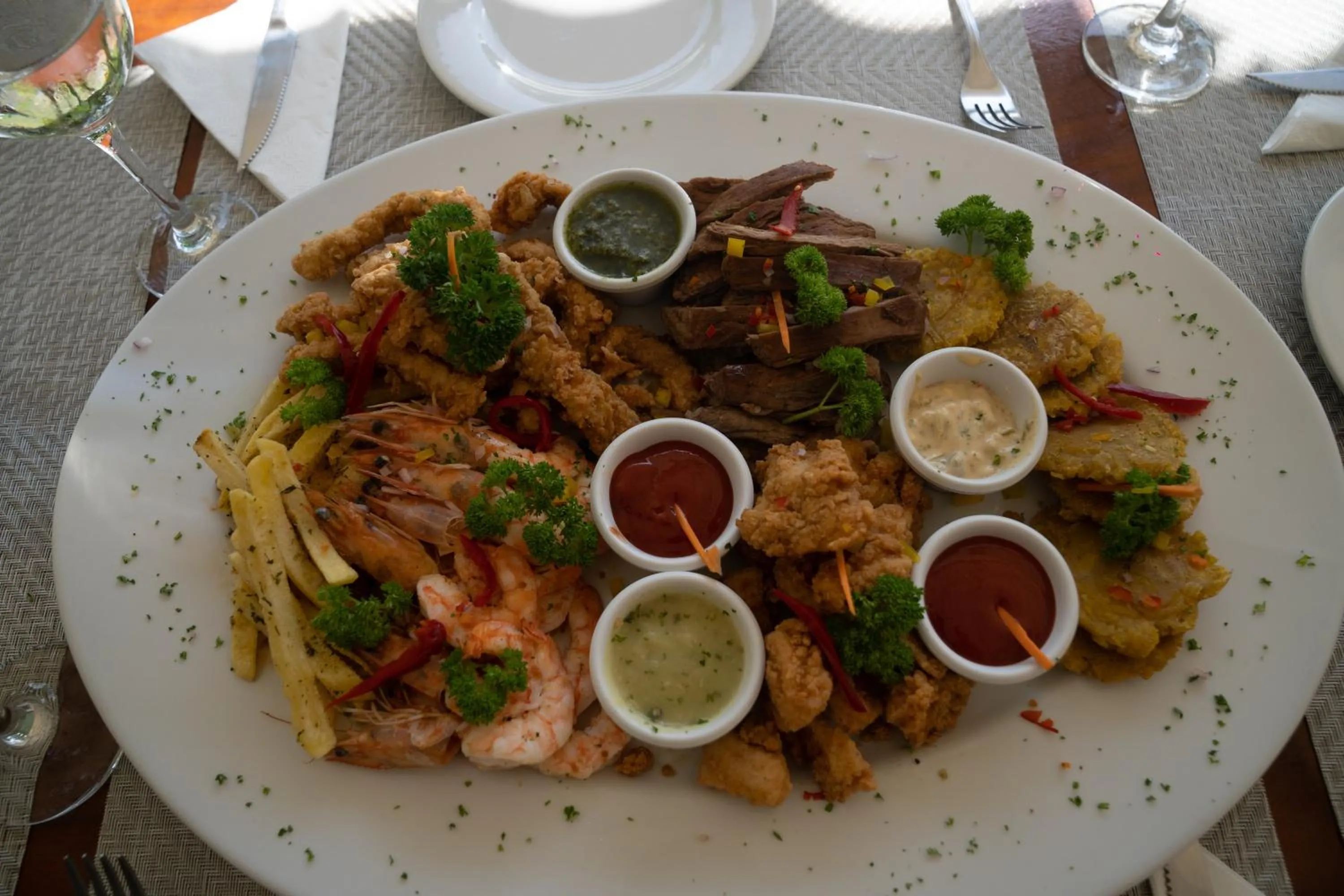 Restaurant/places to eat in Villa Marina Lodge & Condos