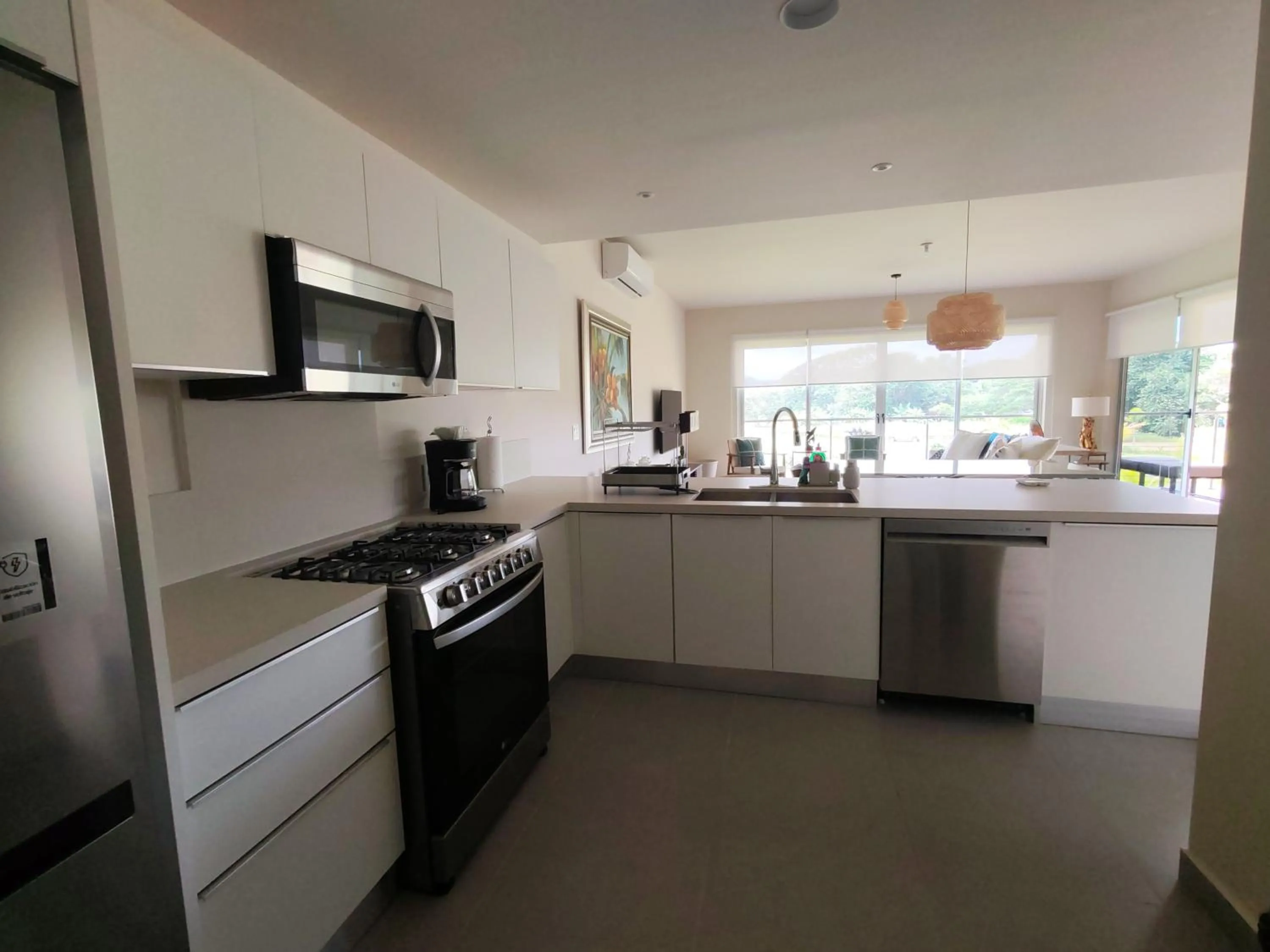 kitchen in Villa Marina Lodge & Condos