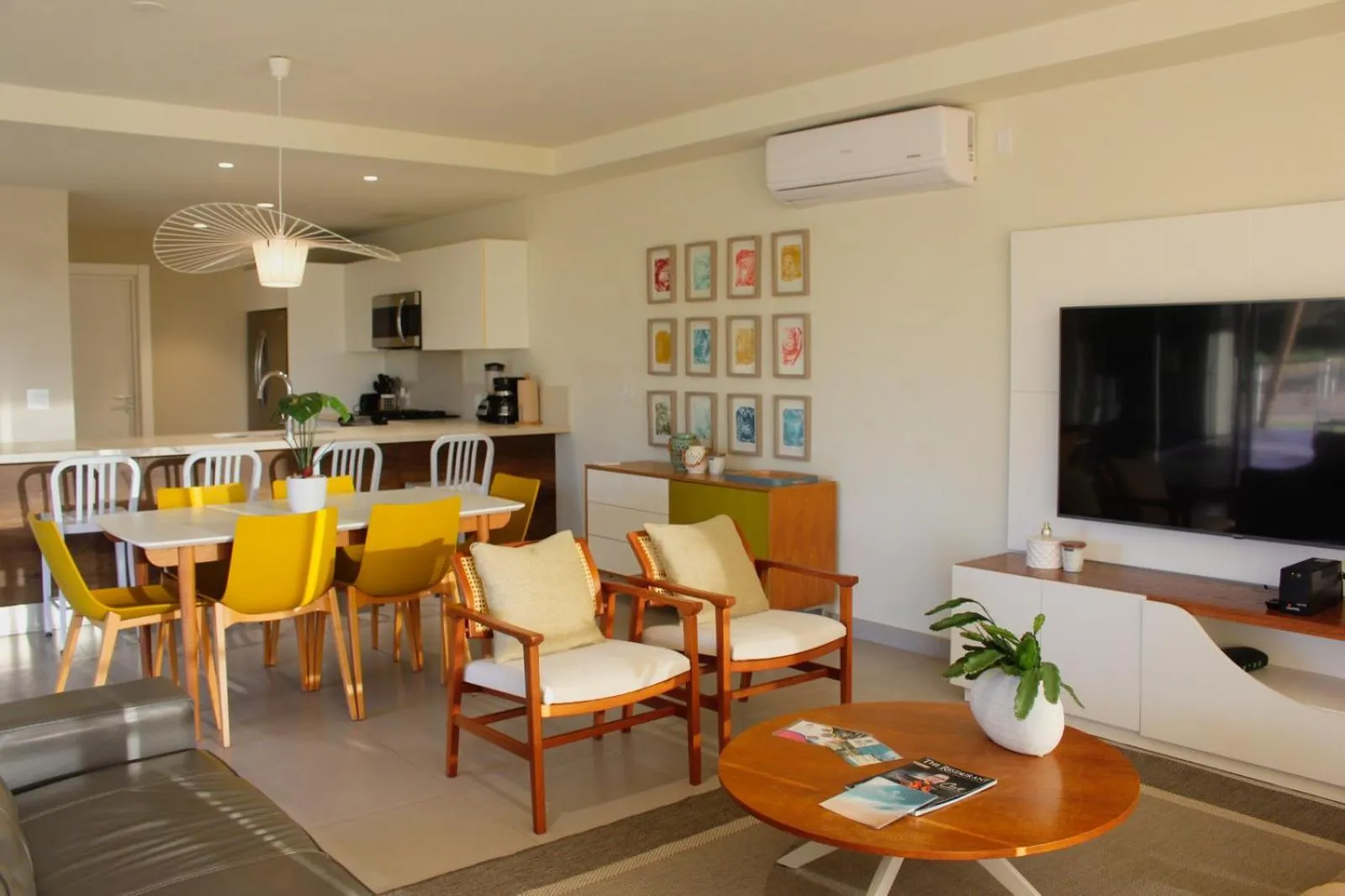 TV and multimedia in Villa Marina Lodge & Condos