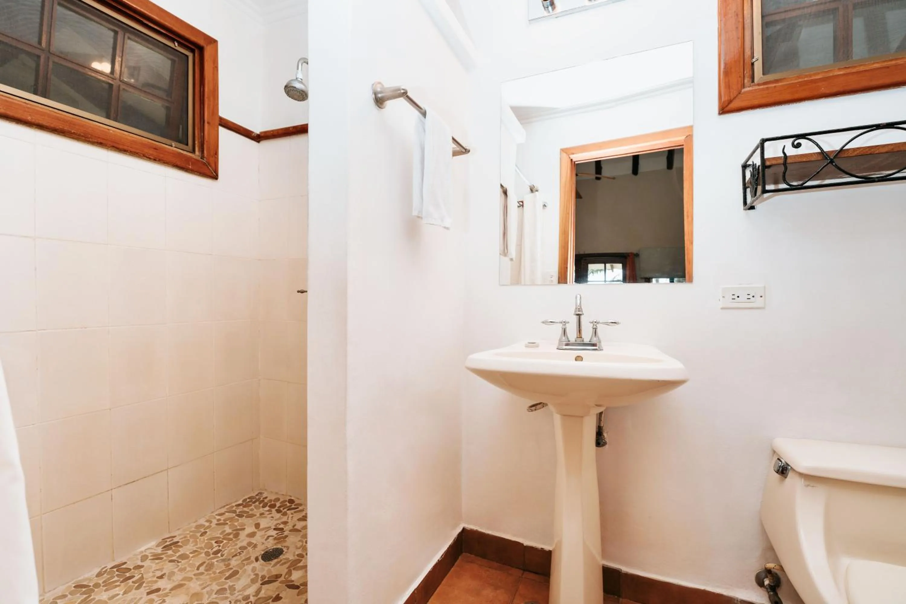 Shower in Villa Marina Lodge & Condos