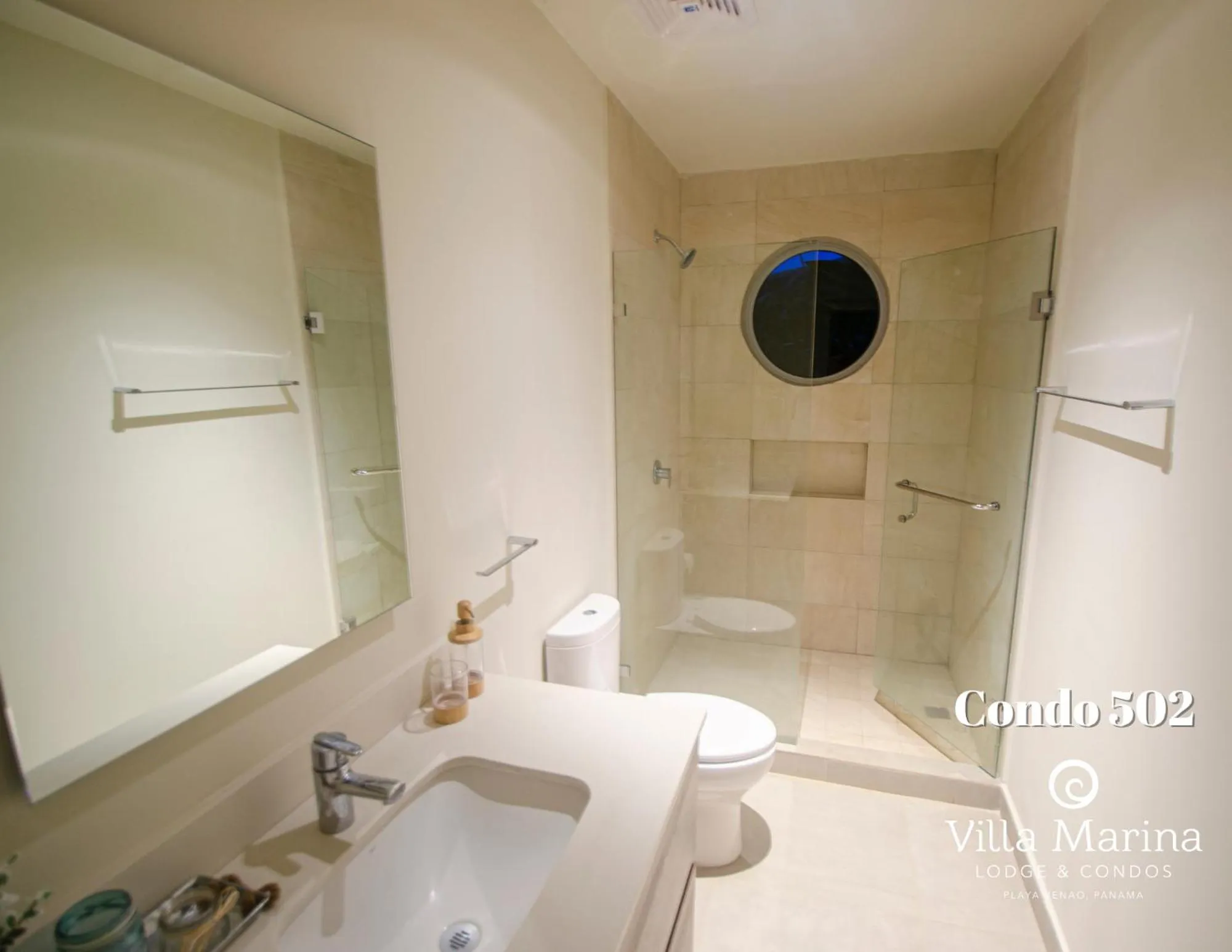 Bathroom in Villa Marina Lodge & Condos