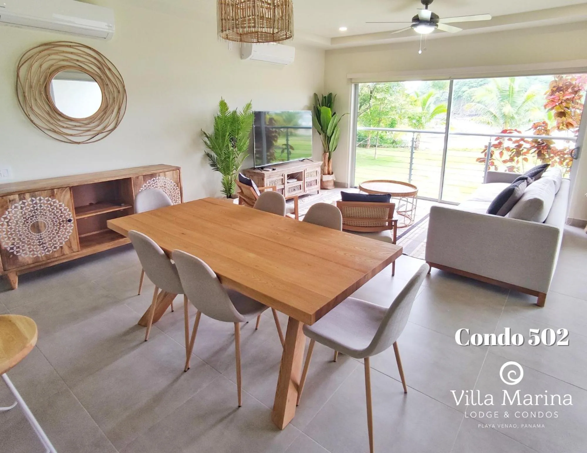 Dining area in Villa Marina Lodge & Condos