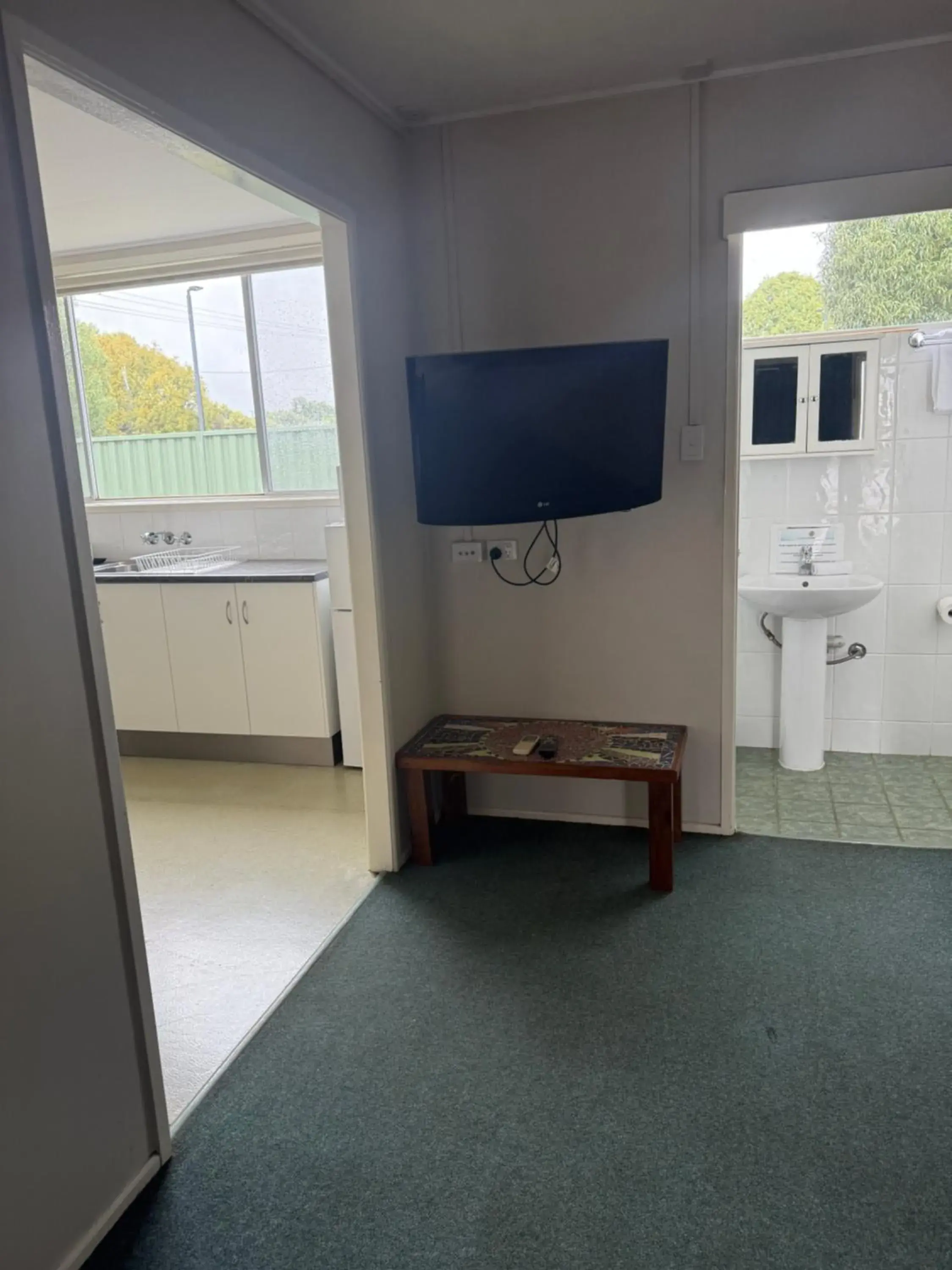 One-Bedroom Suite - single occupancy in Capella Coach Inn One-Bedroom Suite - single occupancy in Capella Coach Inn