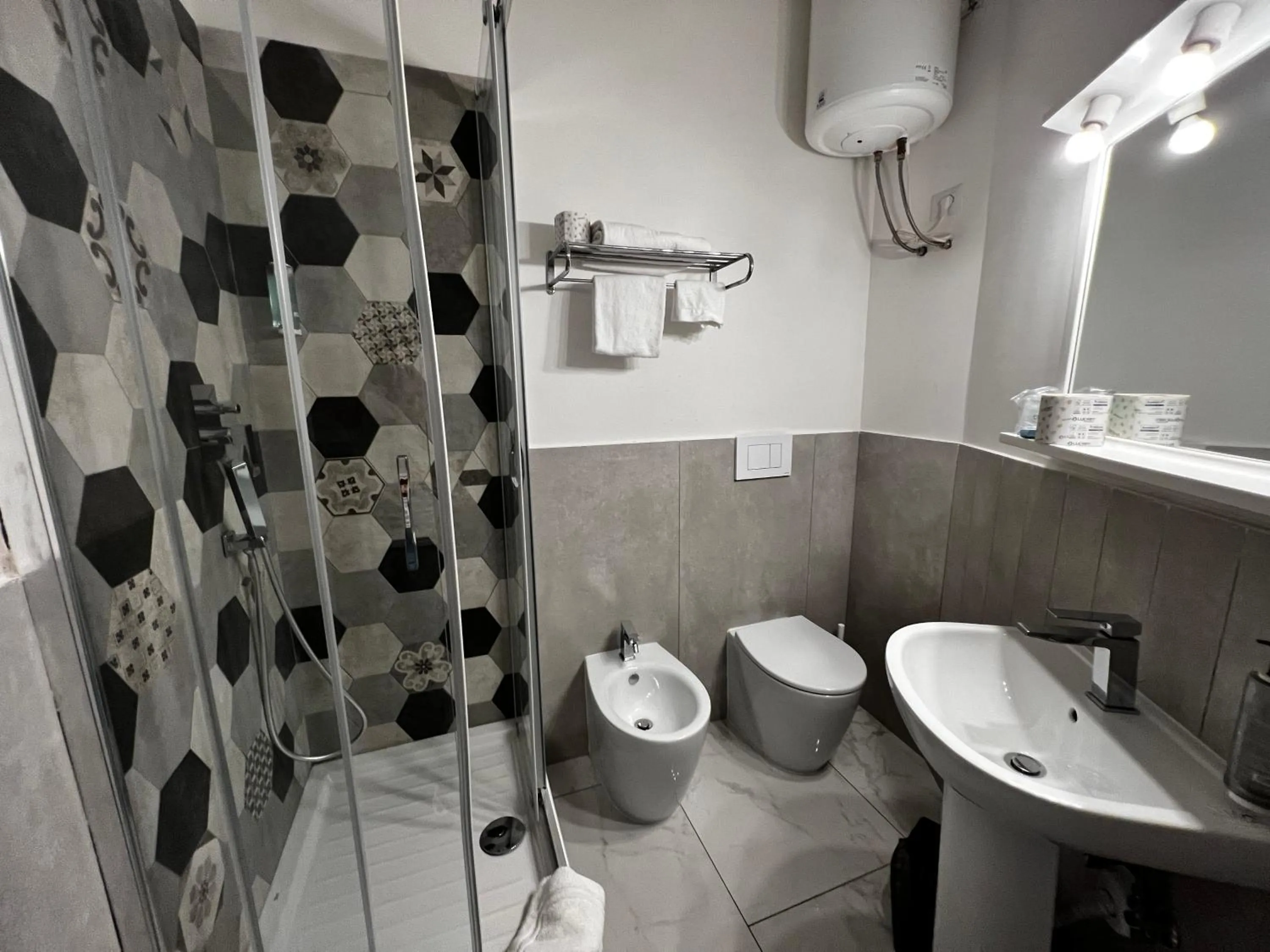 Shower in Parco Tirreno Hotel