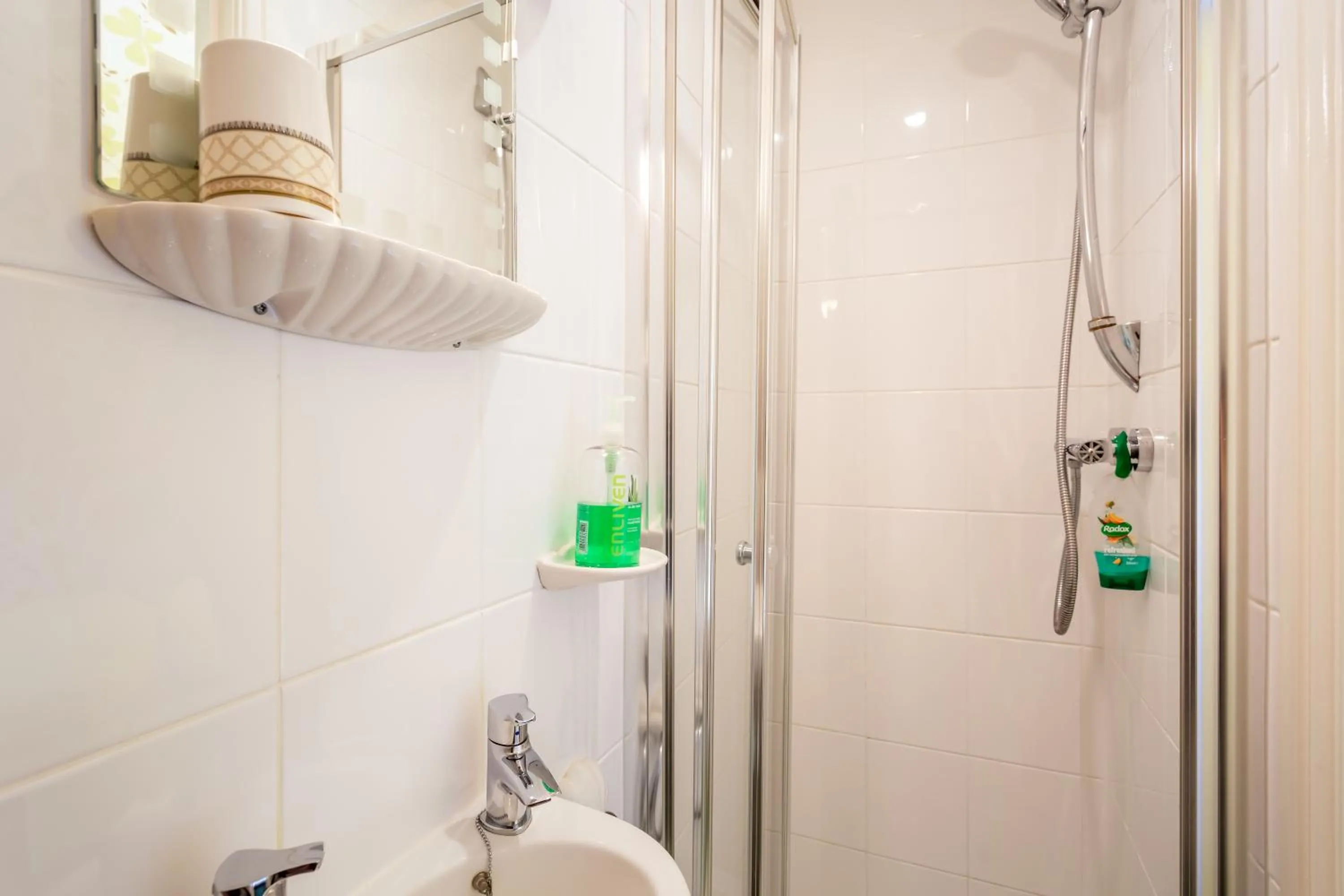 Bathroom in Arden Park Ensuite Rooms