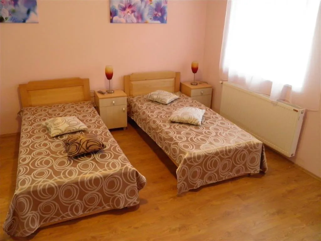 Bed in B&B Zmajevo Gnezdo 021