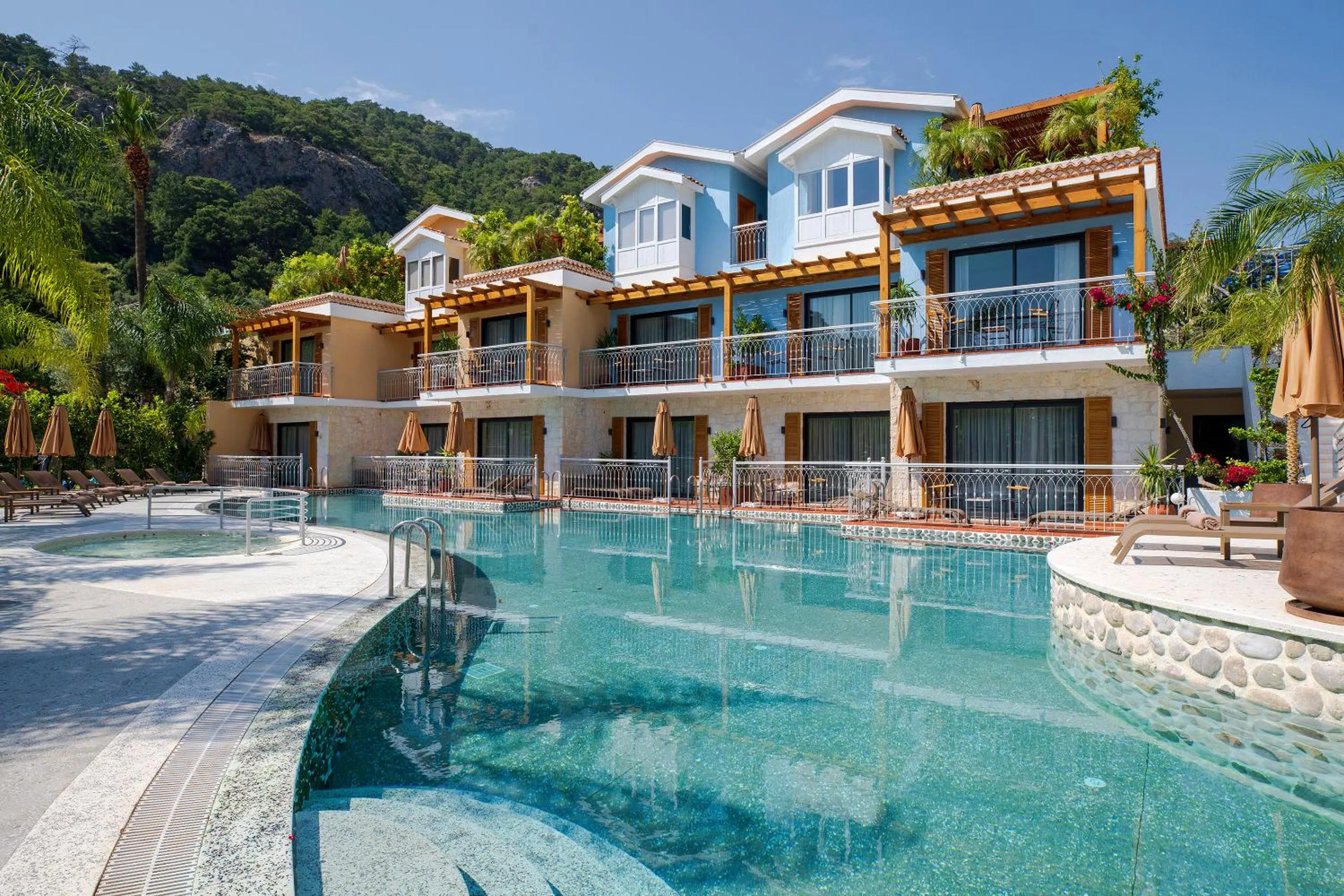 Swimming pool in La Boutique Maya