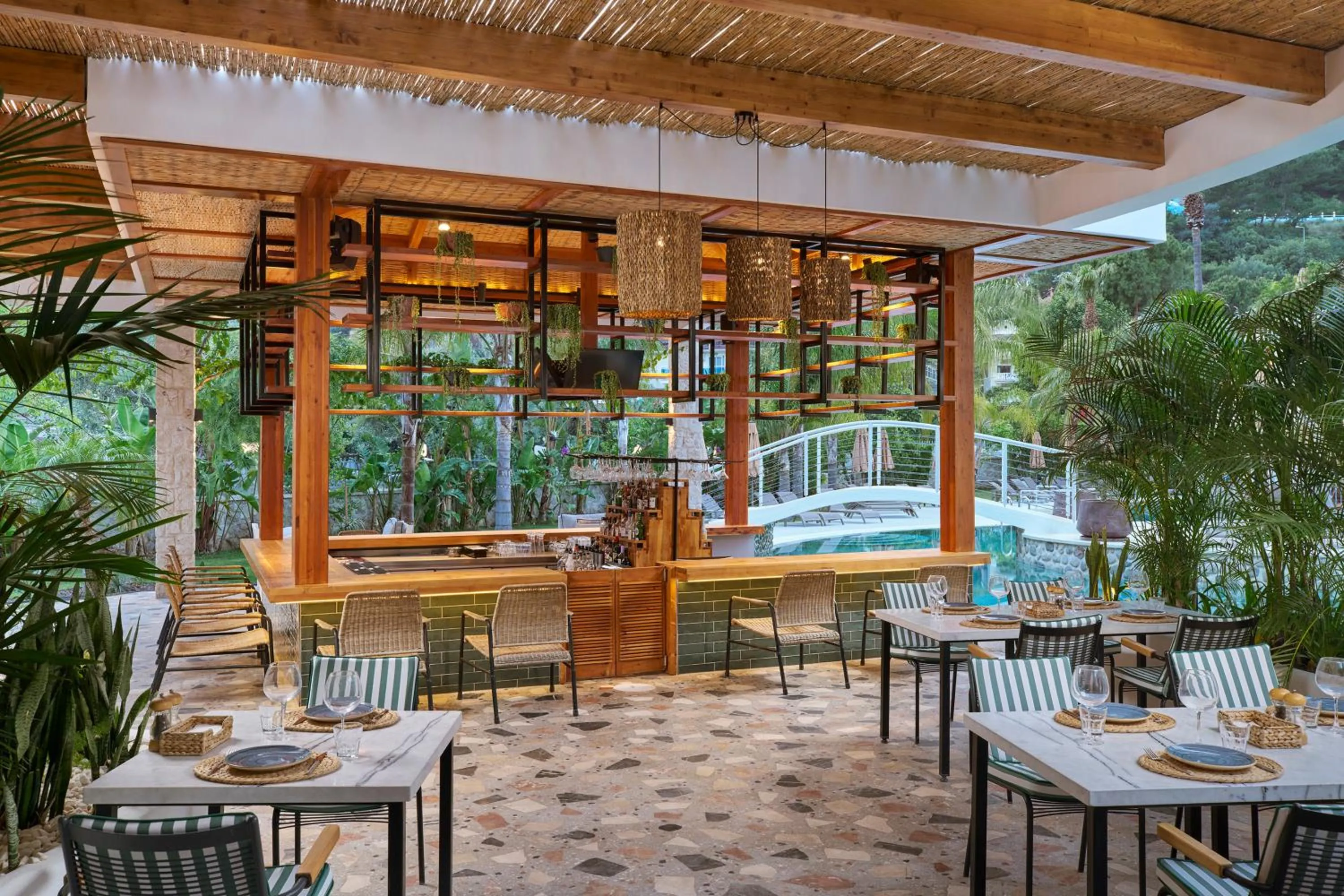 Lounge or bar in La Boutique Maya