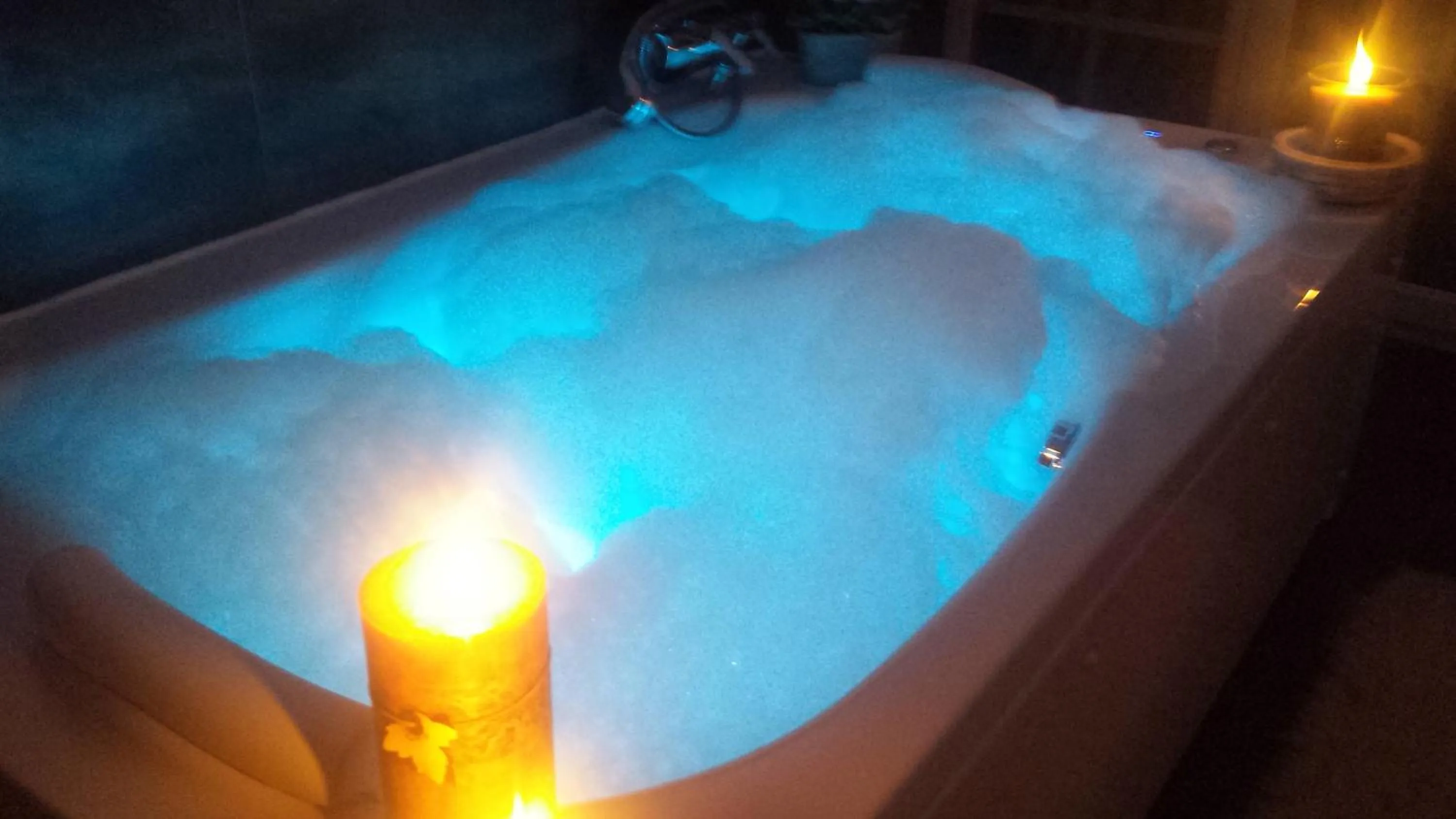 Hot Tub in Hotel Viento del Norte