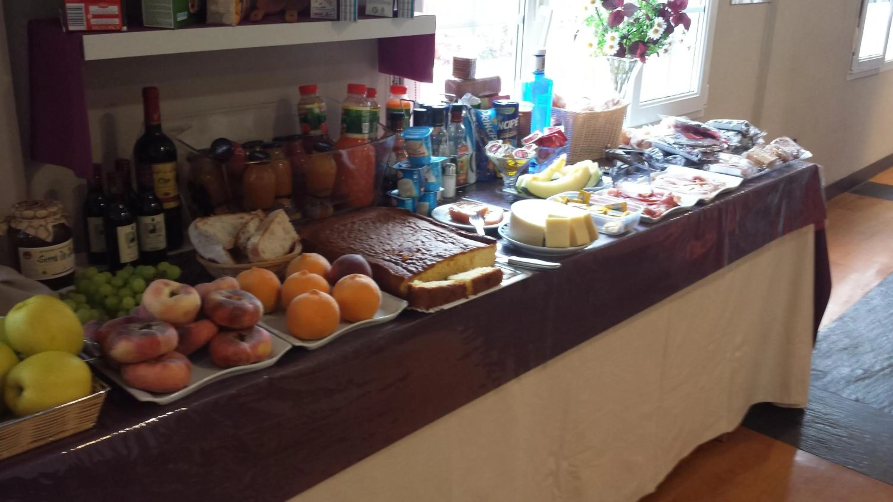 Restaurant/places to eat in Hotel Viento del Norte