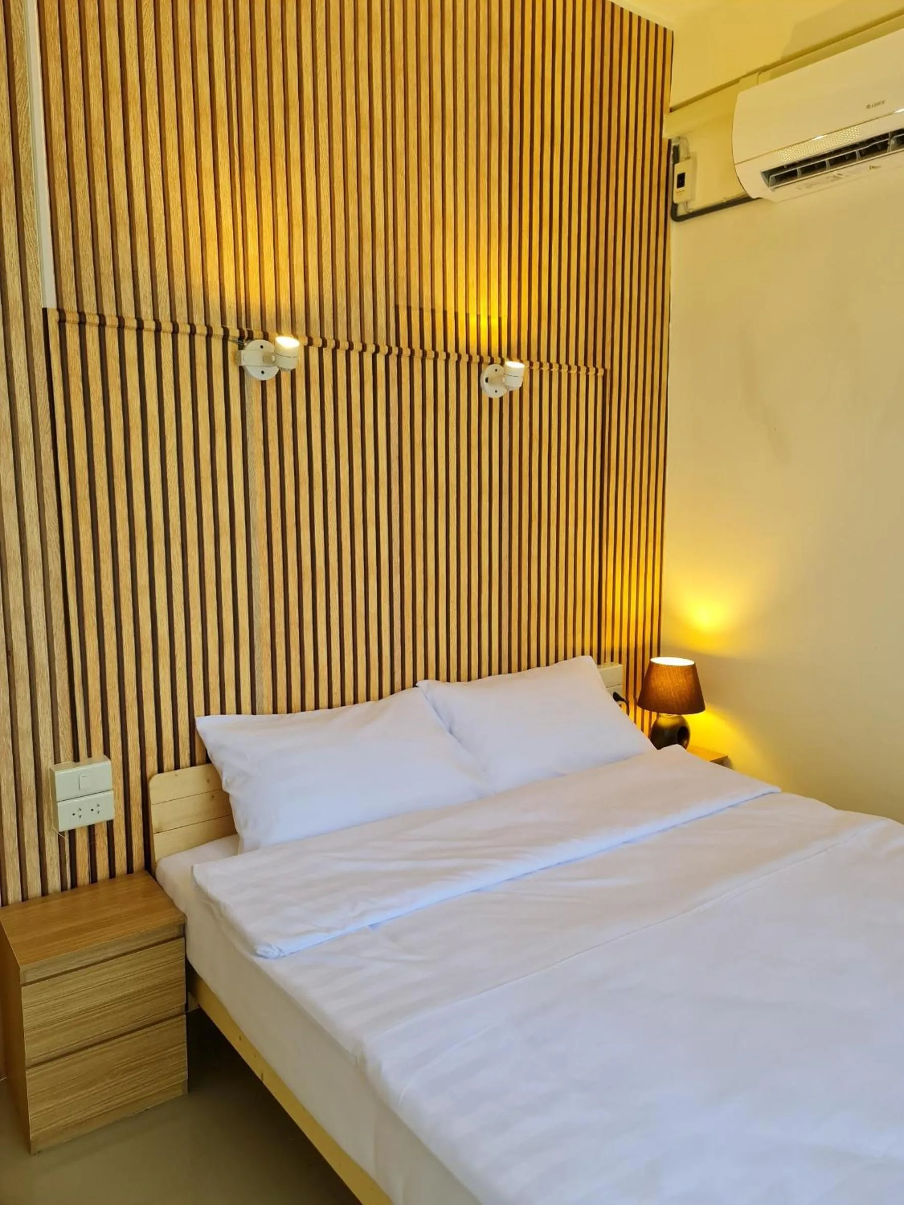 Bedroom, Bed in De Chalet