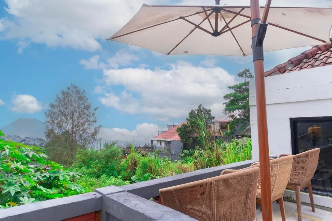 Garden view in Aurora Holiday House Kintamani