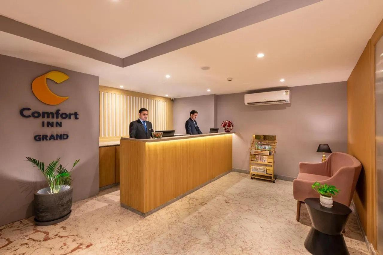 Lobby or reception in Comfort Inn Grand, Kaushambi