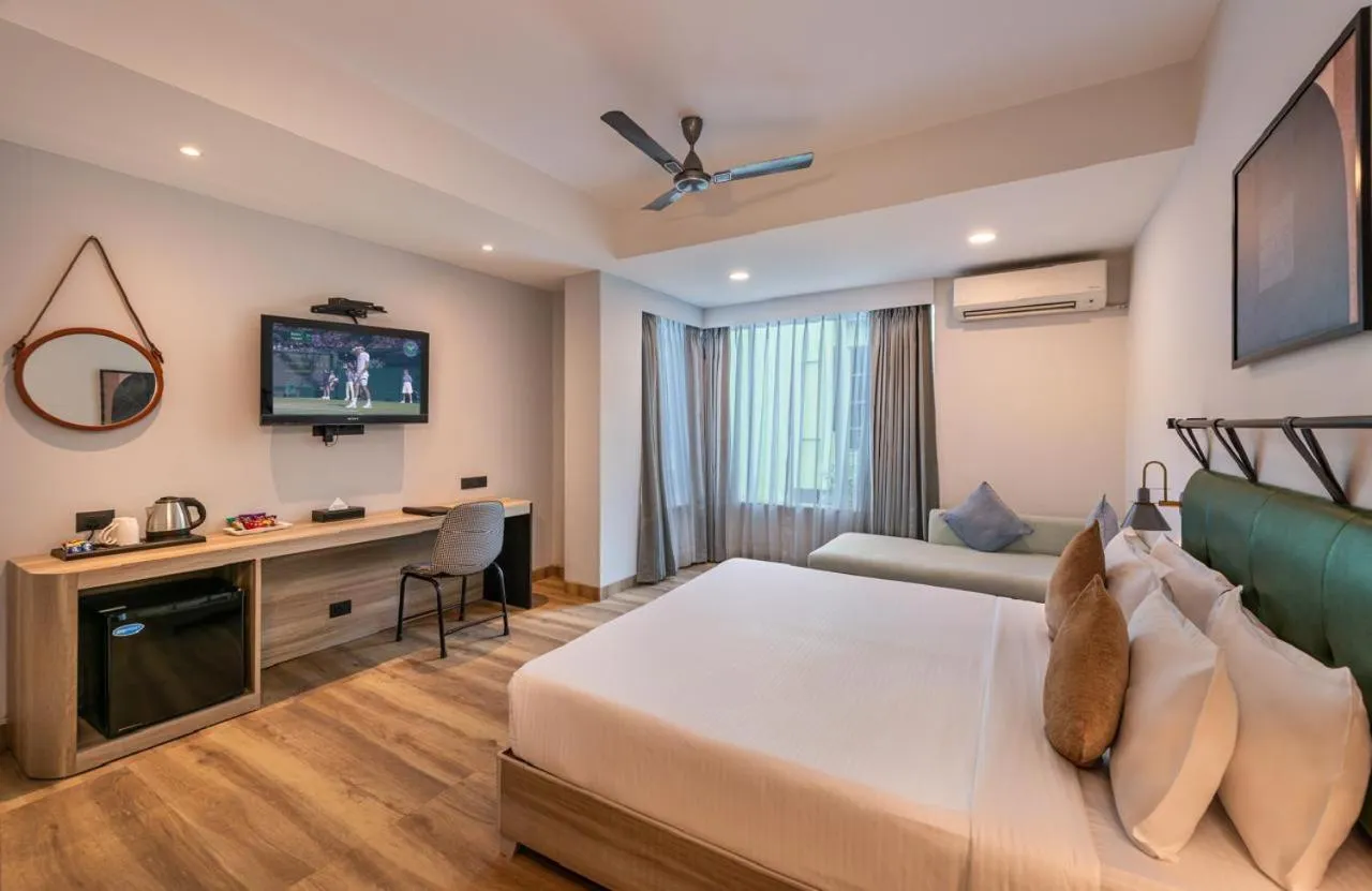 Bed in Comfort Inn Grand, Kaushambi