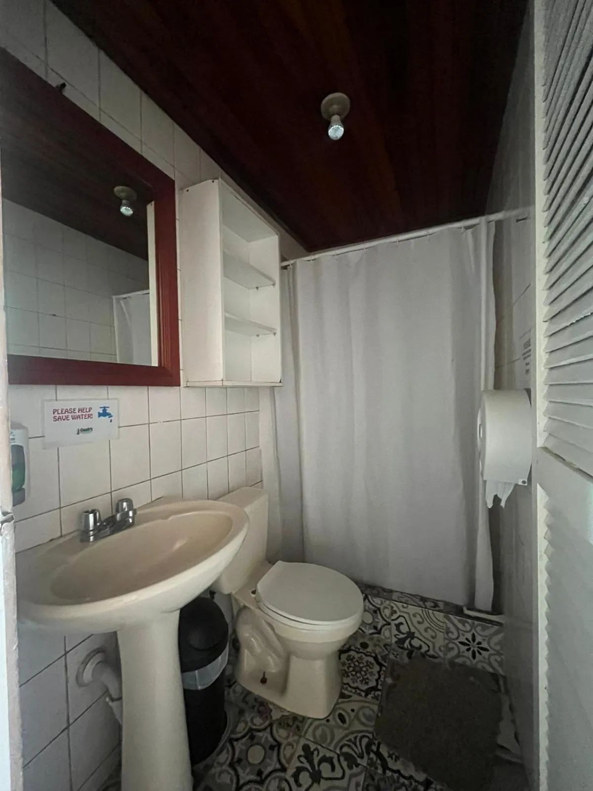 Public Bath in Gaudy's Hotel