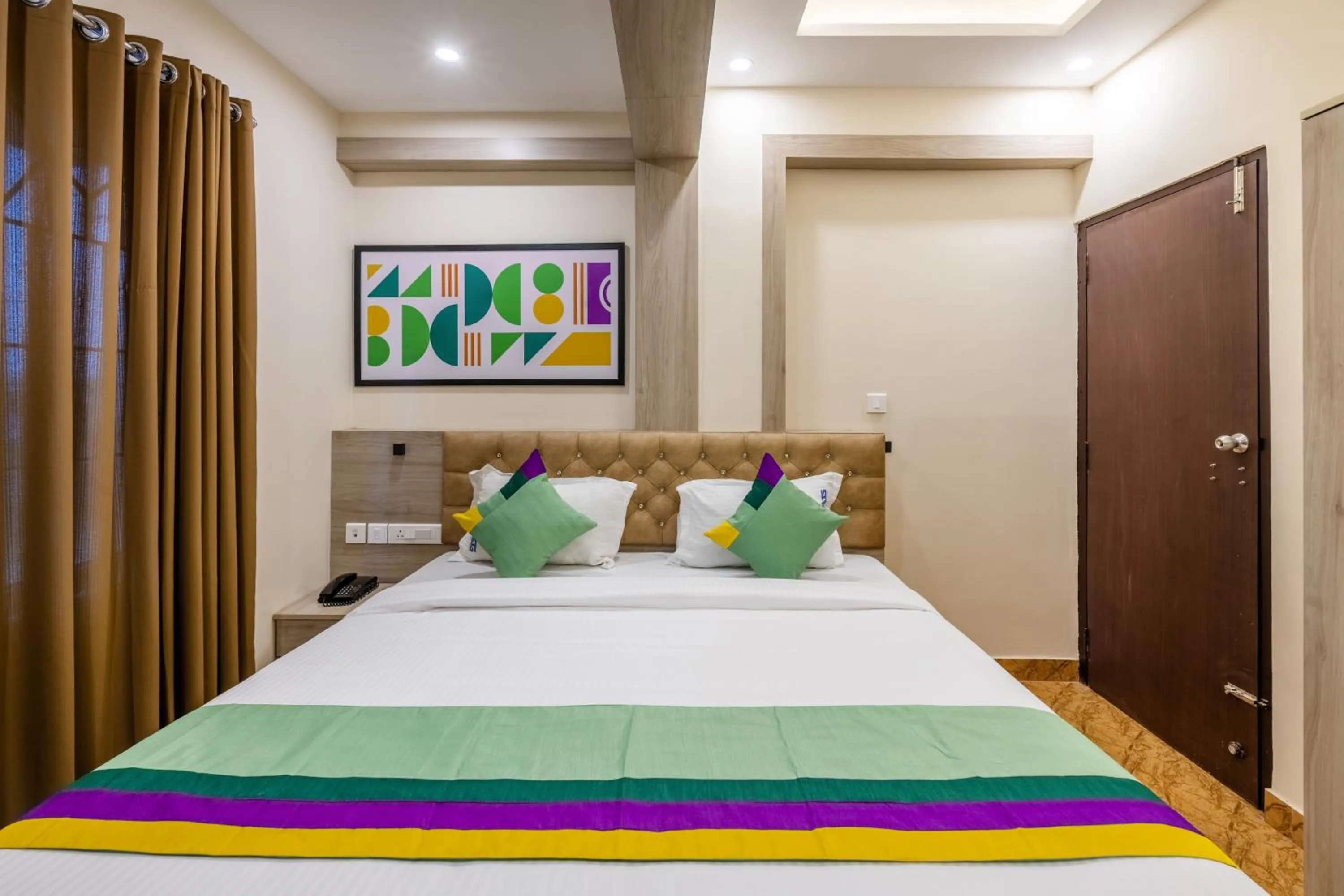 Bedroom, Bed in Treebo Sky City Grand, 5 Min From Mangalore Airport