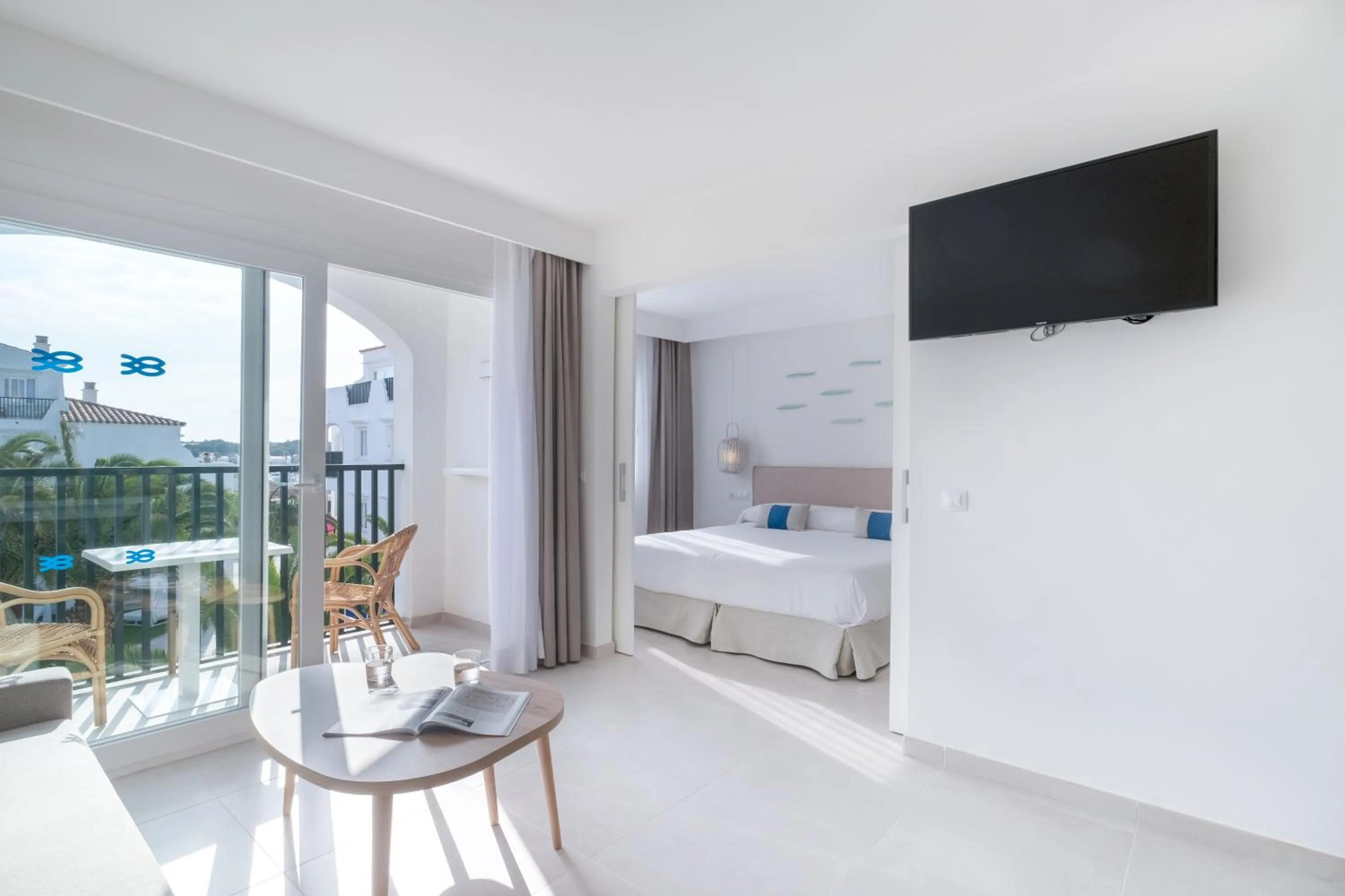 Dining area, Bed in FERGUS Style Carema Beach