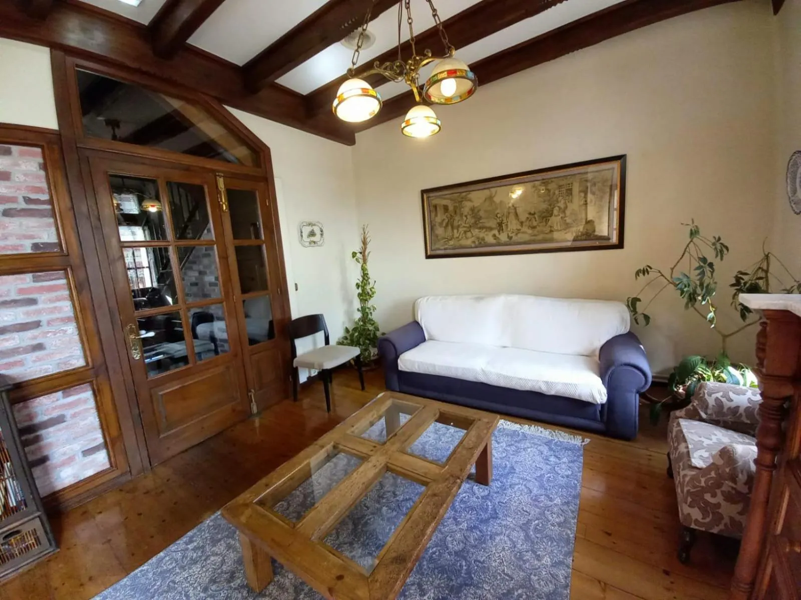 Living room, Bed in Hotel Eutimio