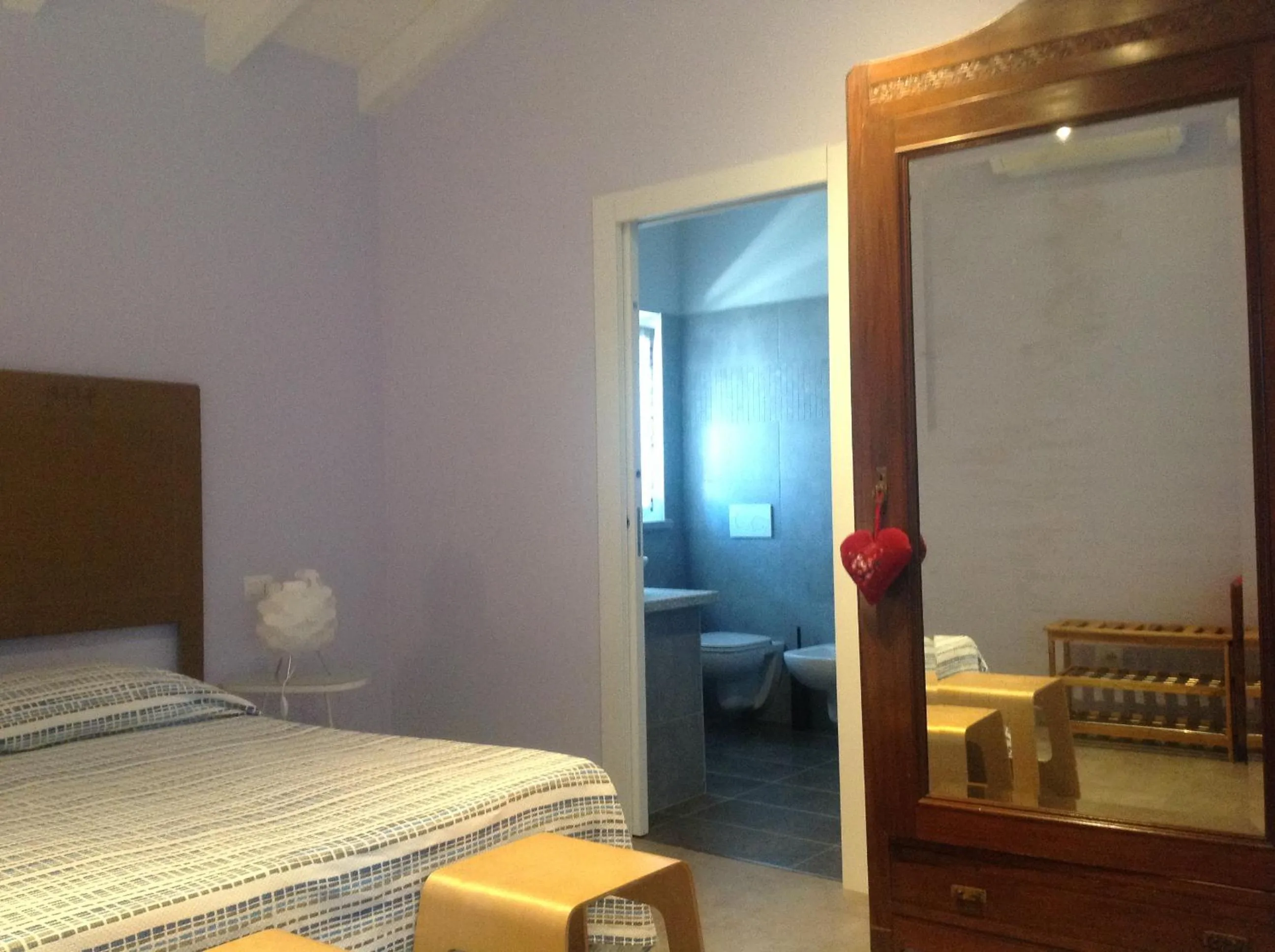 Decorative detail, Bed in Residence Campagnole