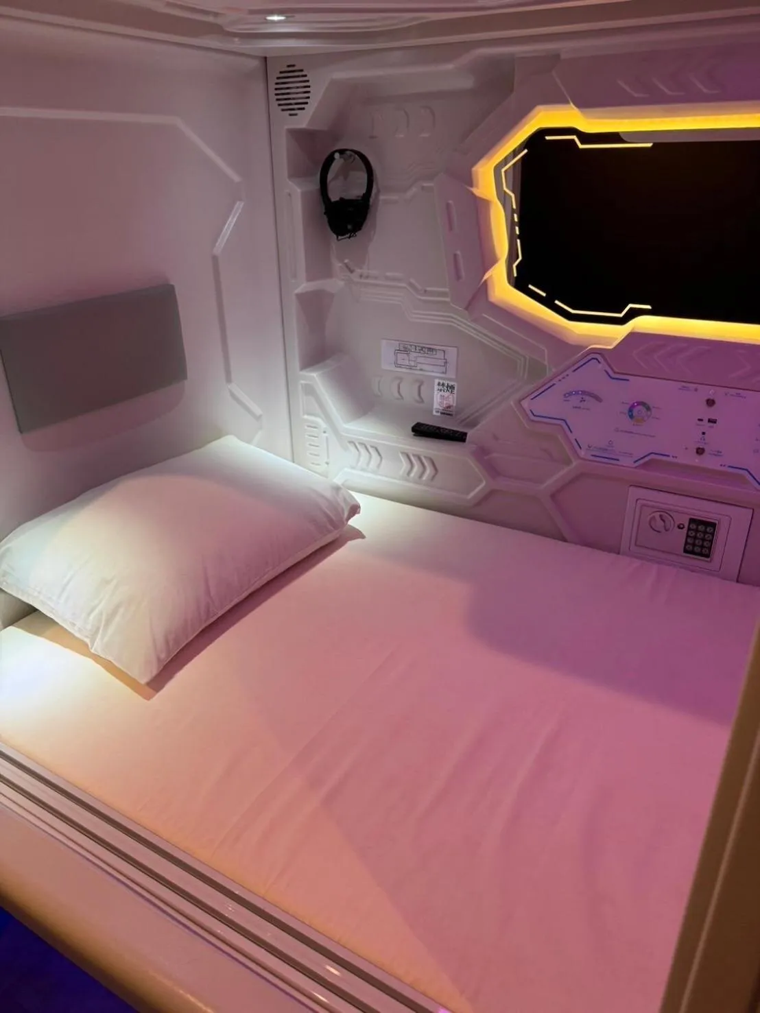 Bed in Hotel Galaxy Pod 北越谷店