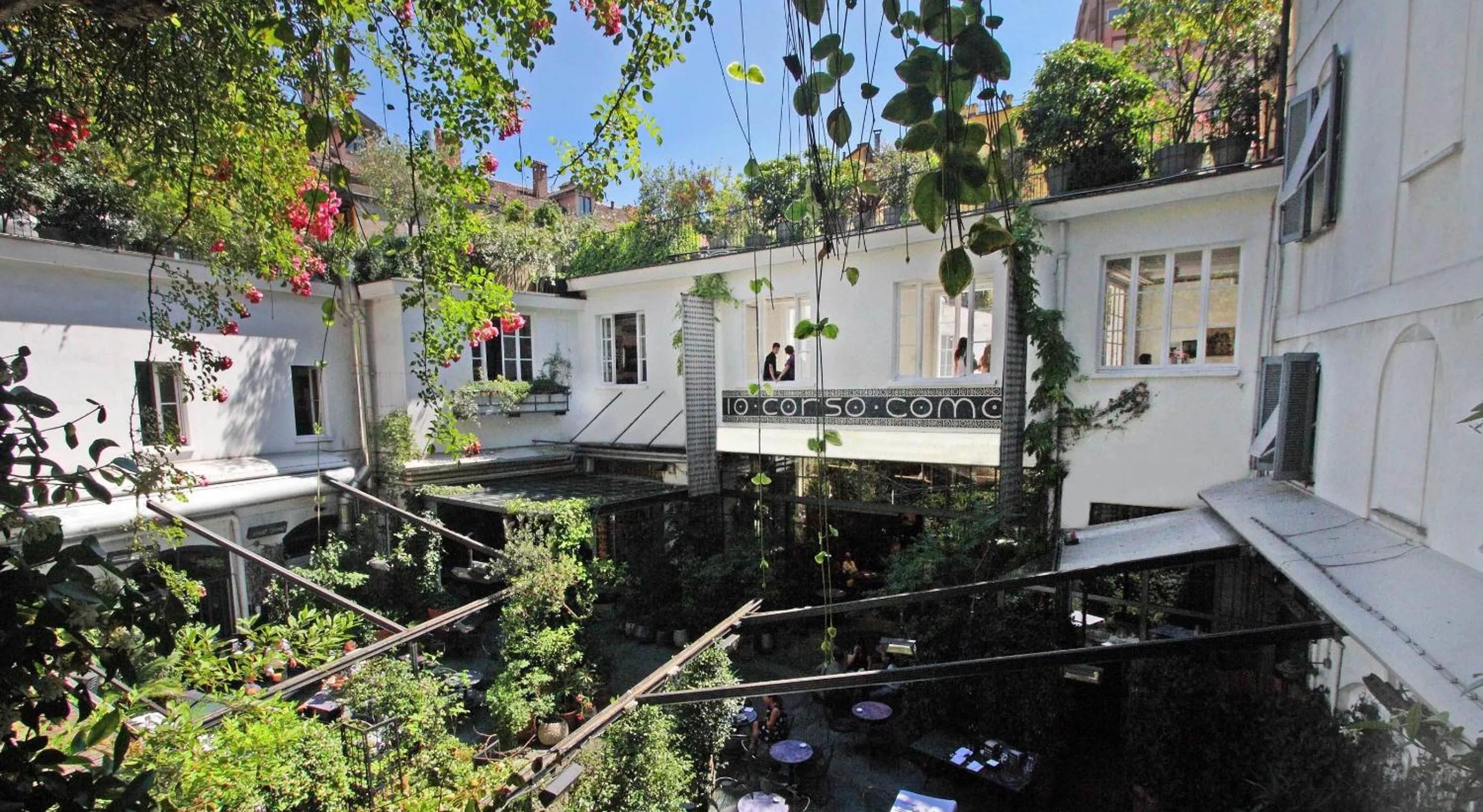 Facade/entrance in 3 Rooms 10 Corso Como Milano