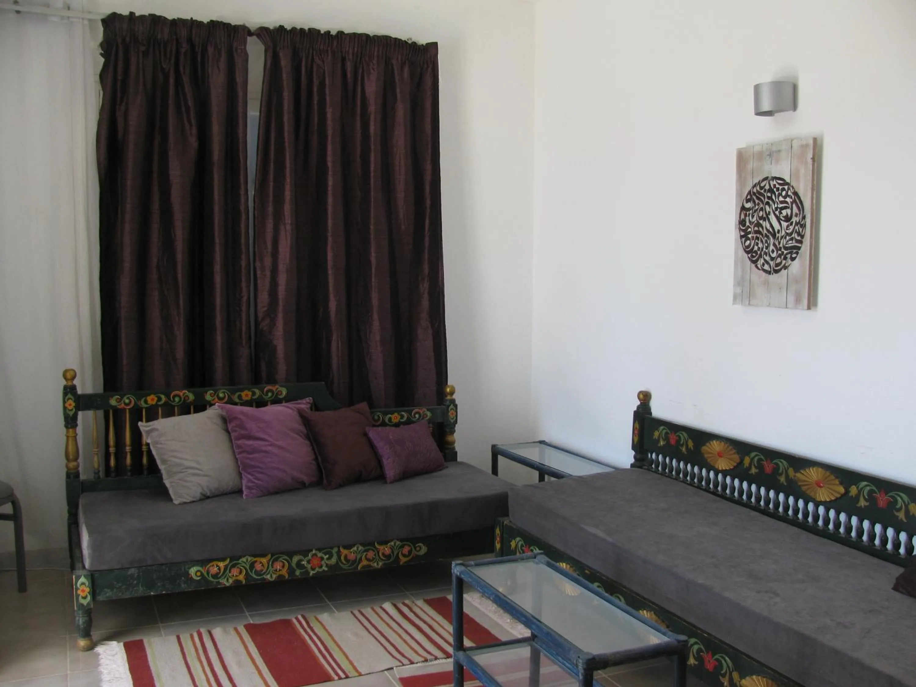 Living room, Bed in Dar Salem