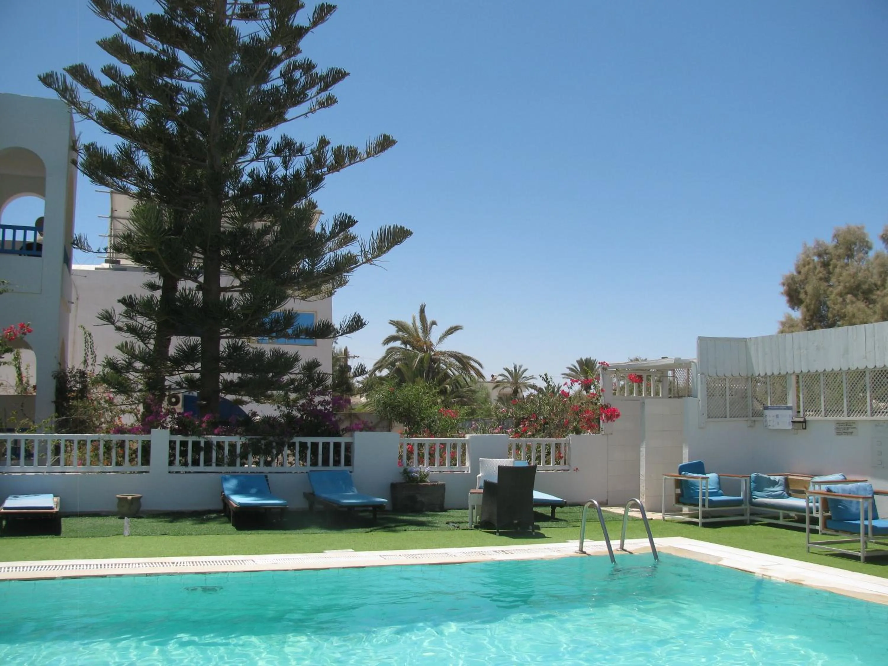 Swimming pool in Dar Salem