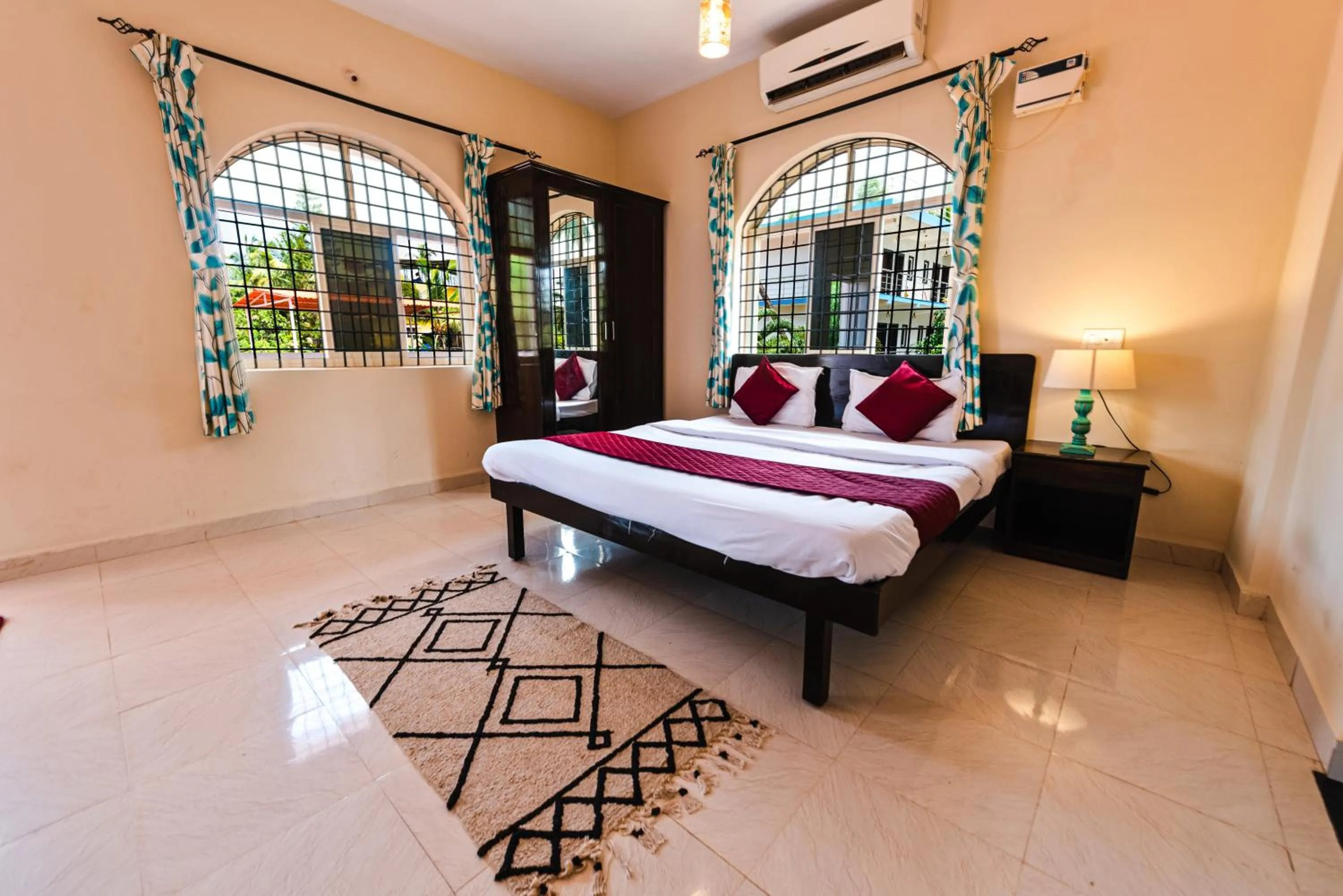 Photo of the whole room in Hotel La Paulo's Near Beach Resort