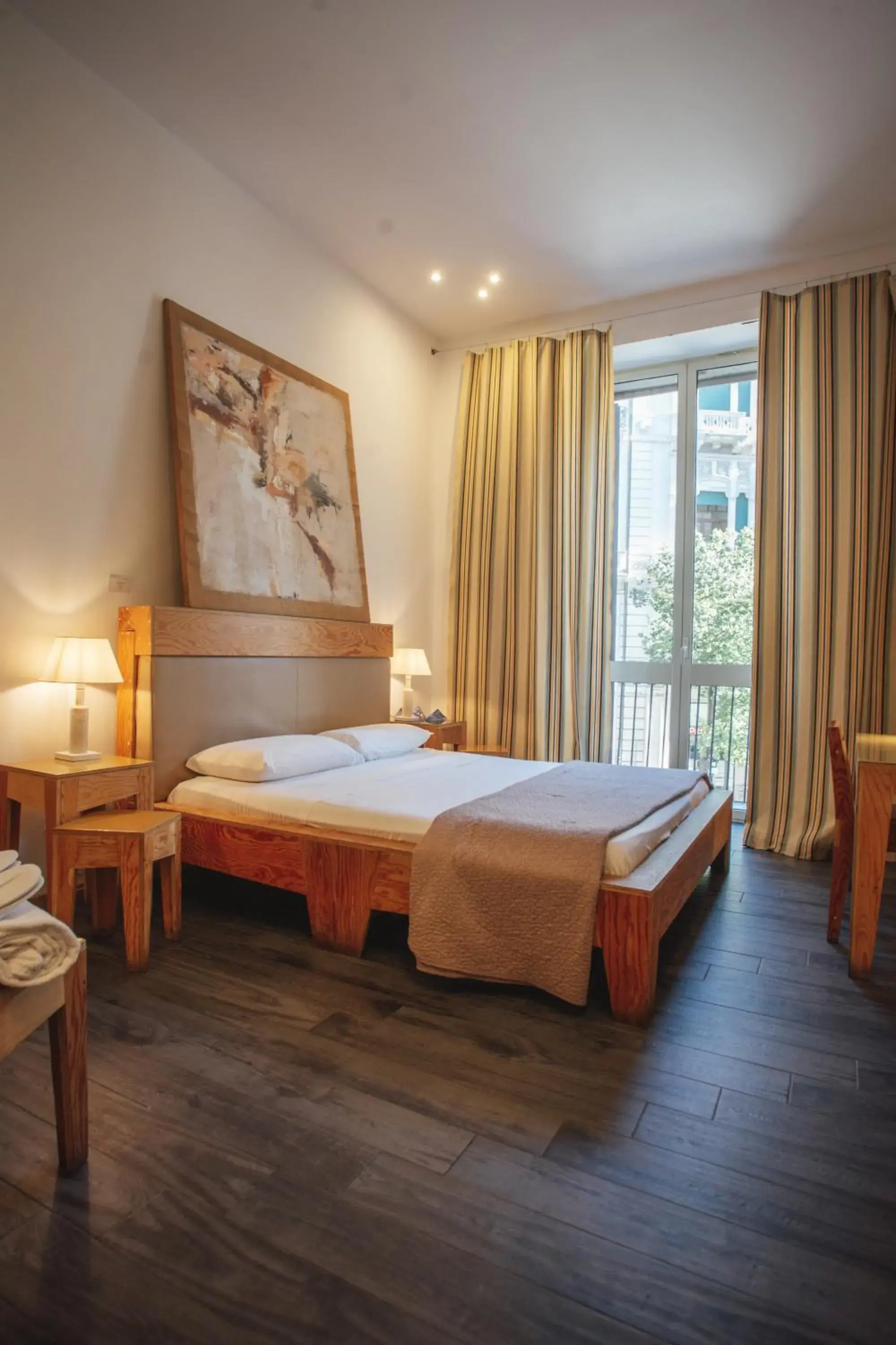 Deluxe Double Room with Bath in AQUAROOMS Suites Deluxe Double Room with Bath in AQUAROOMS Suites