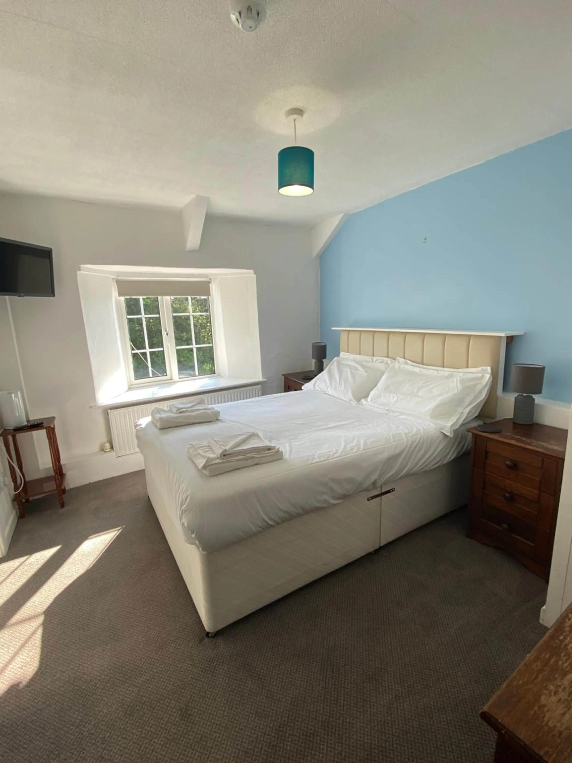 Bedroom, Bed in Jubilee Inn