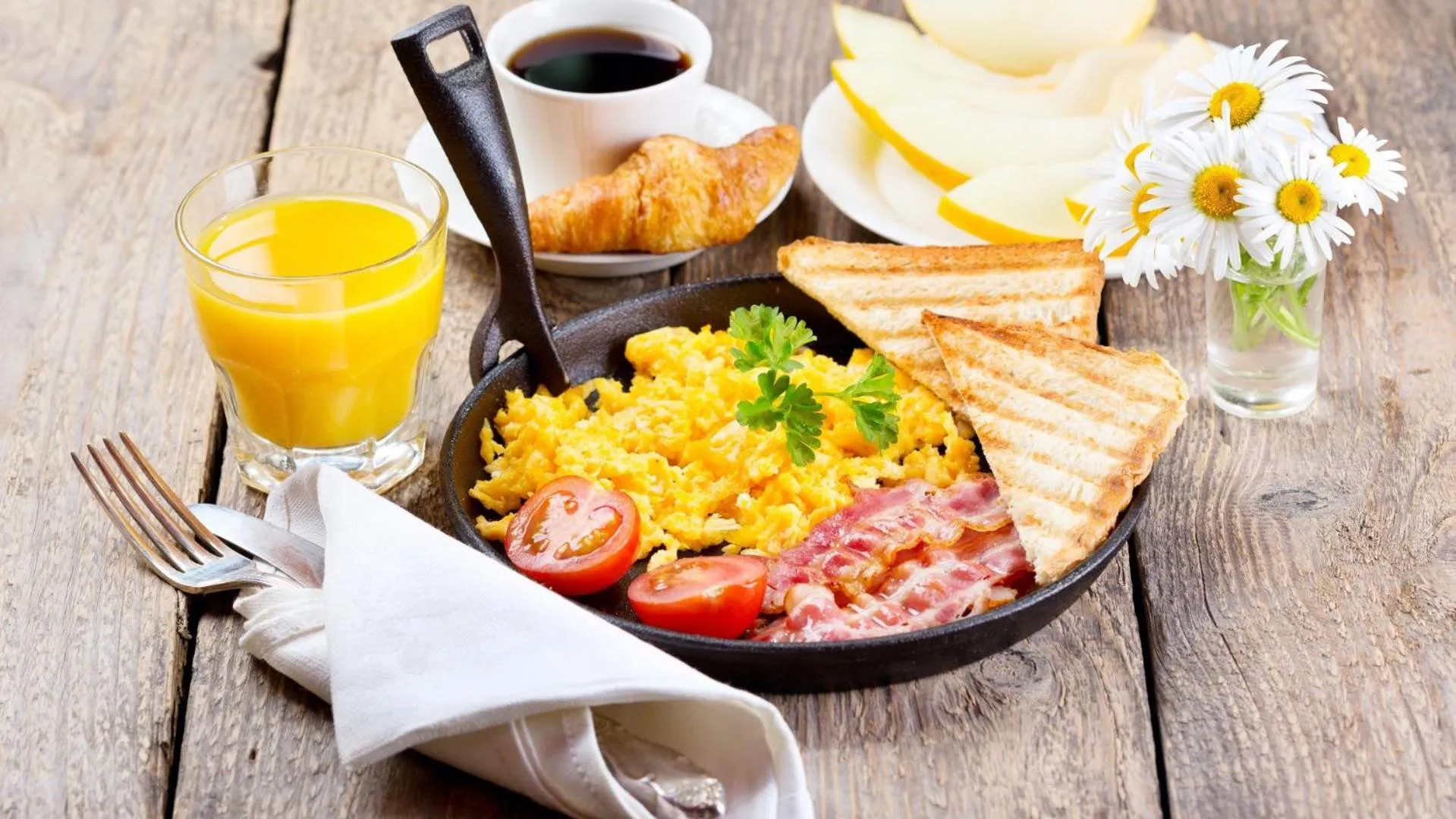 Food in The Pearl Plaza Hotel in City Centre - Near New Delhi Railway Station