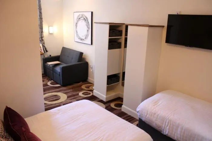 Bed in Kildare House Hotel