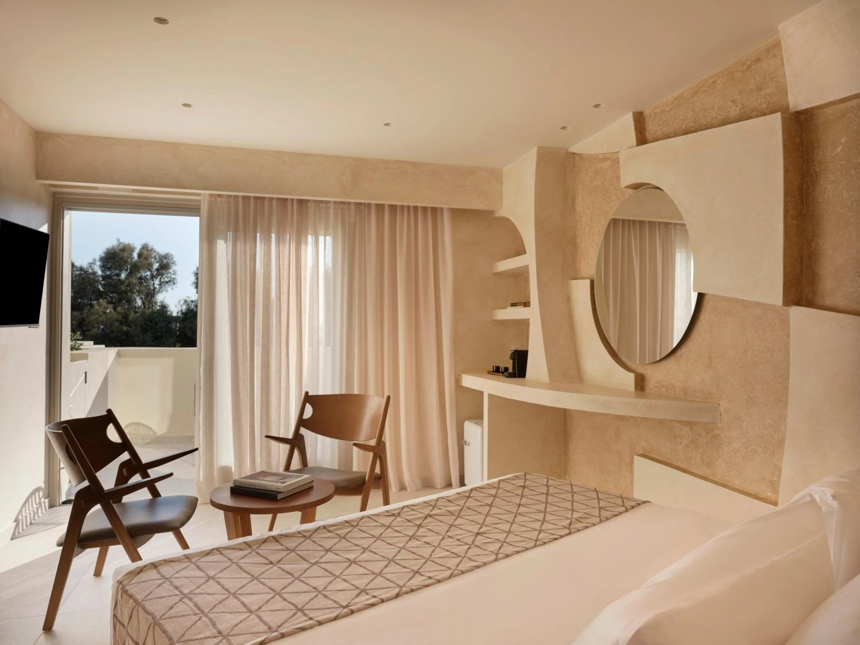 Bed in Heyday Luxury Suites