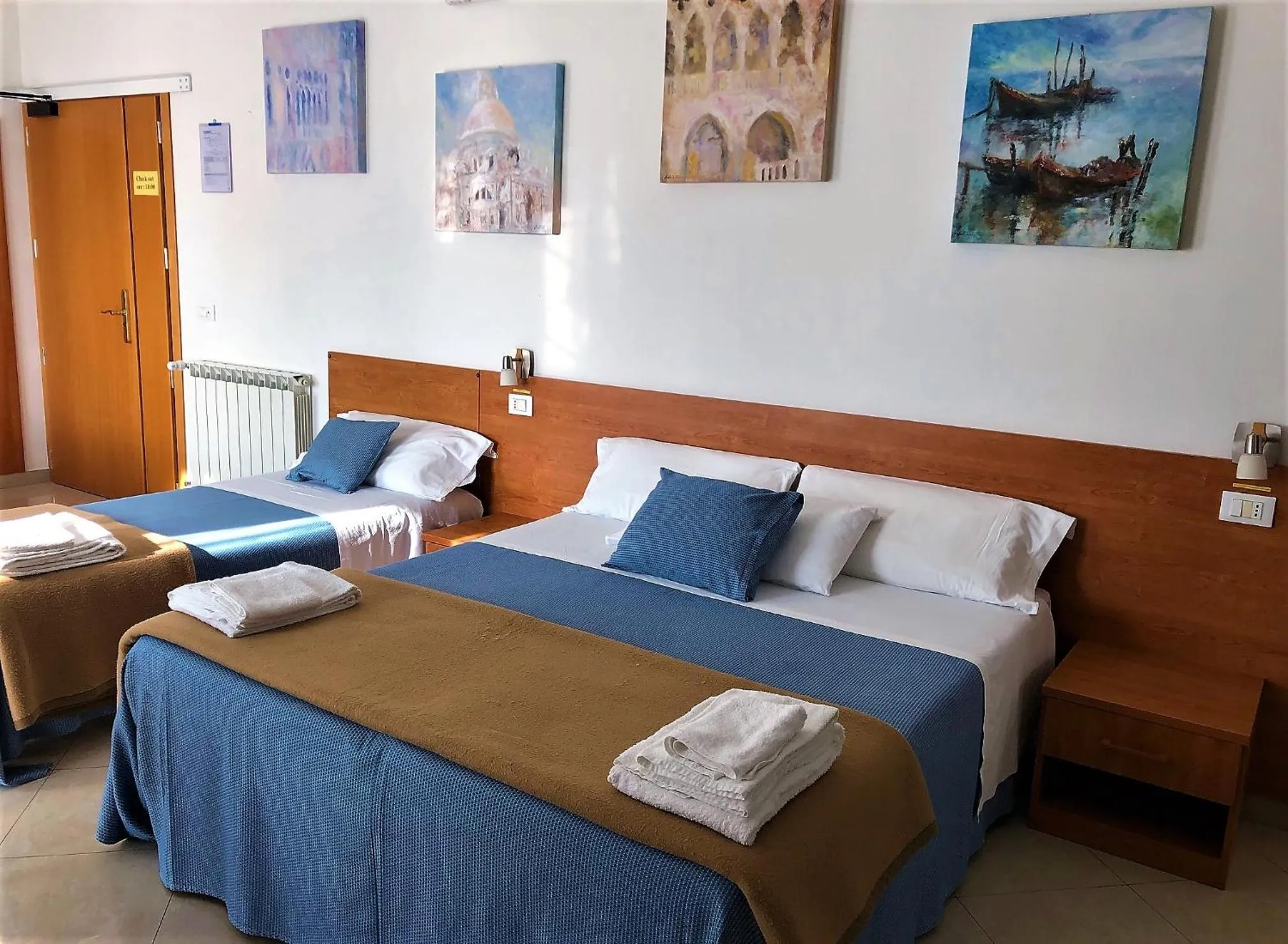 Photo of the whole room, Bed in Dream