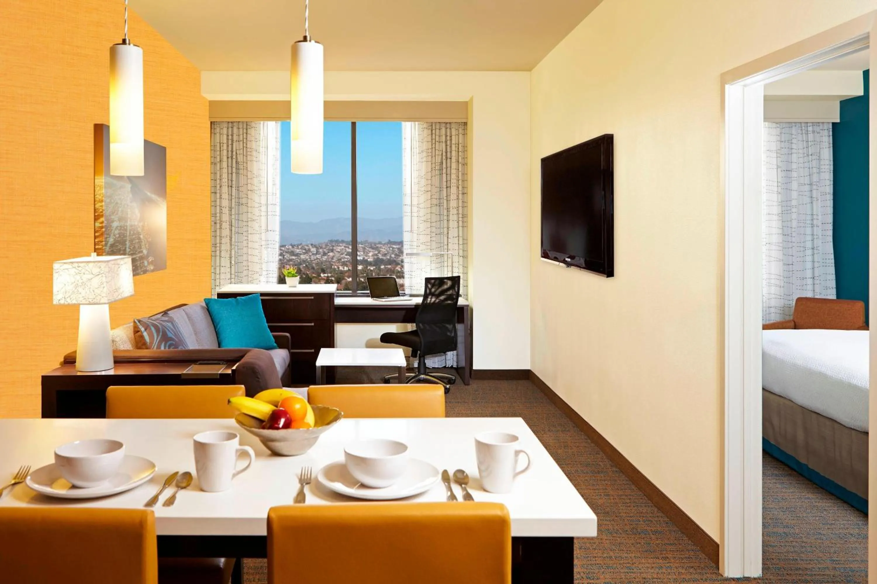 Living room, Bed in Residence Inn by Marriott Los Angeles LAX/Century Boulevard