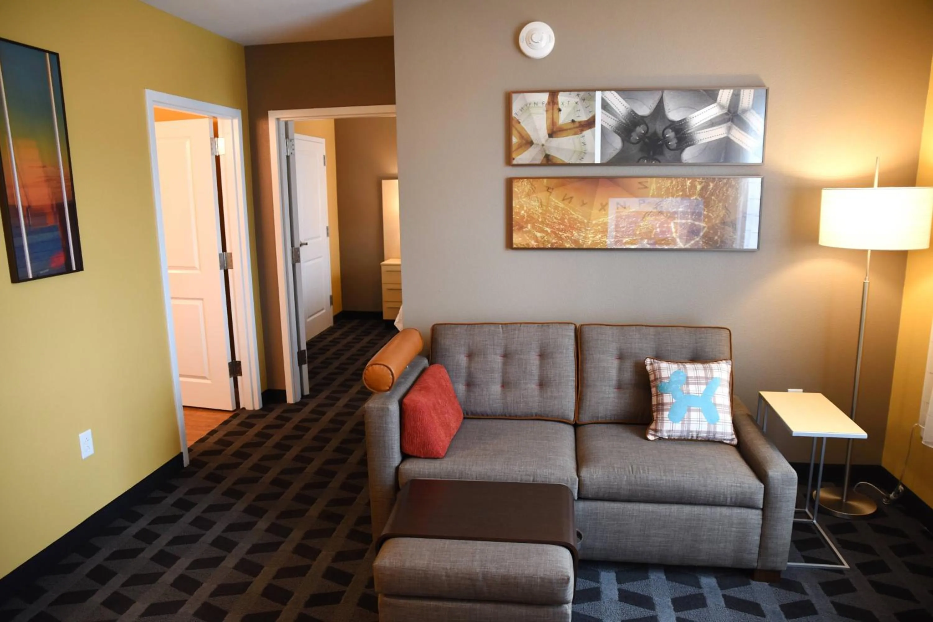 One-Bedroom Suite in TownePlace Suites by Marriott Lawrence Downtown