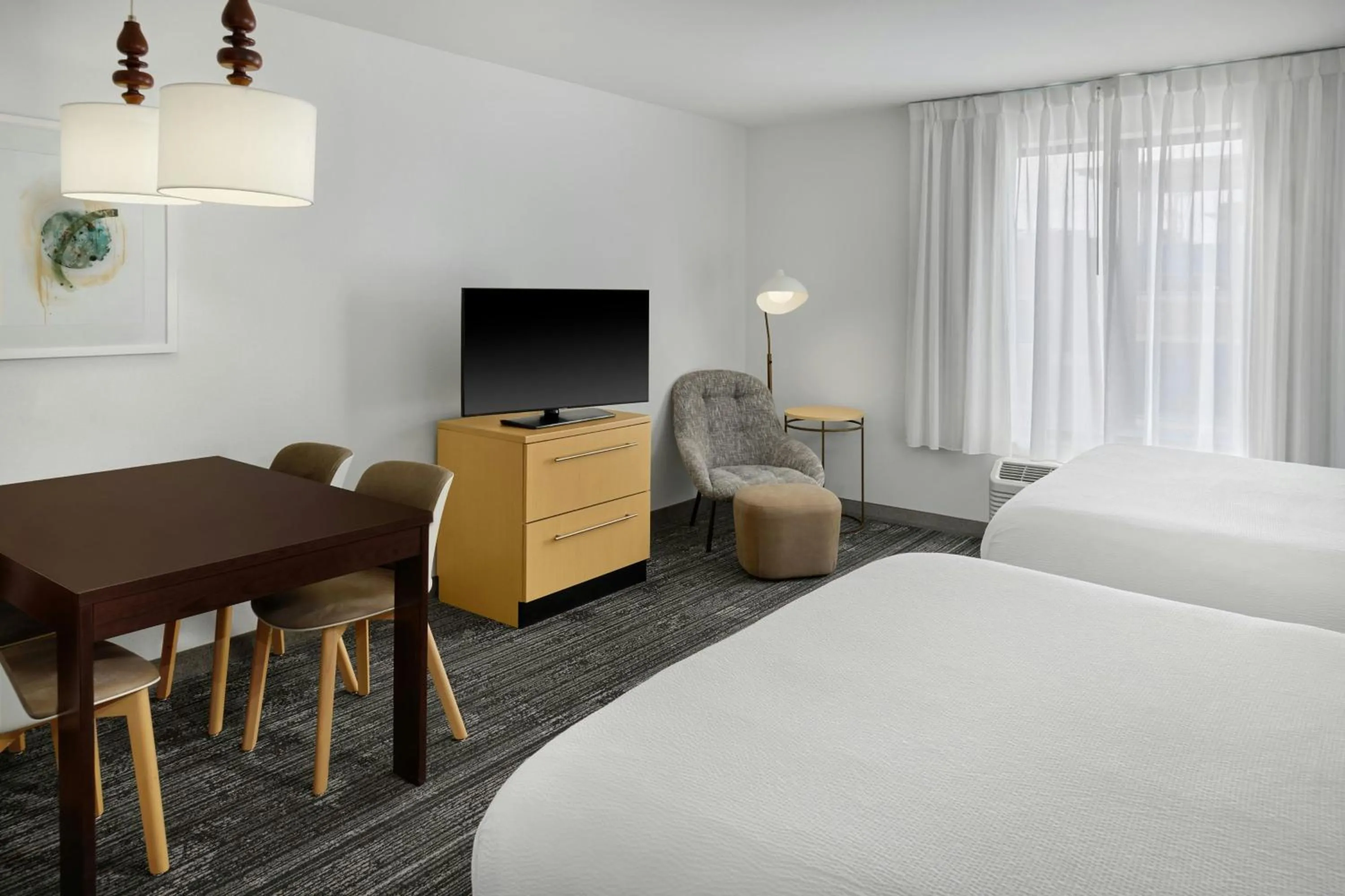 Photo of the whole room, Bed in TownePlace Suites by Marriott Lawrence Downtown