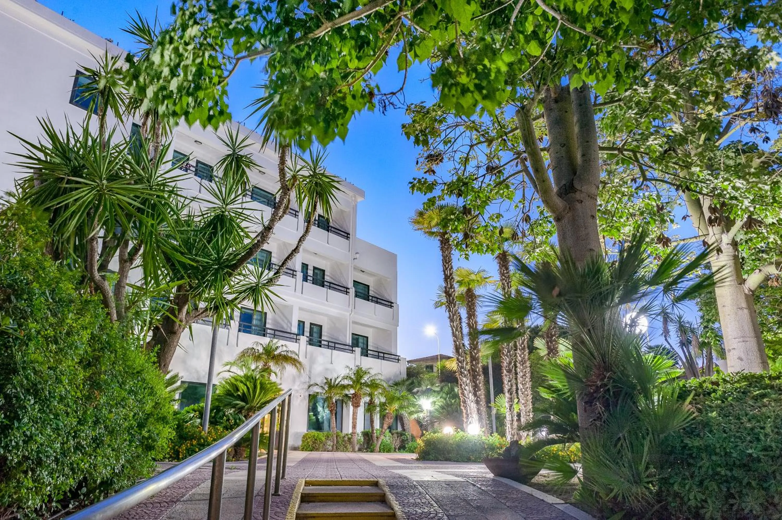 Property building in Acacia Marina