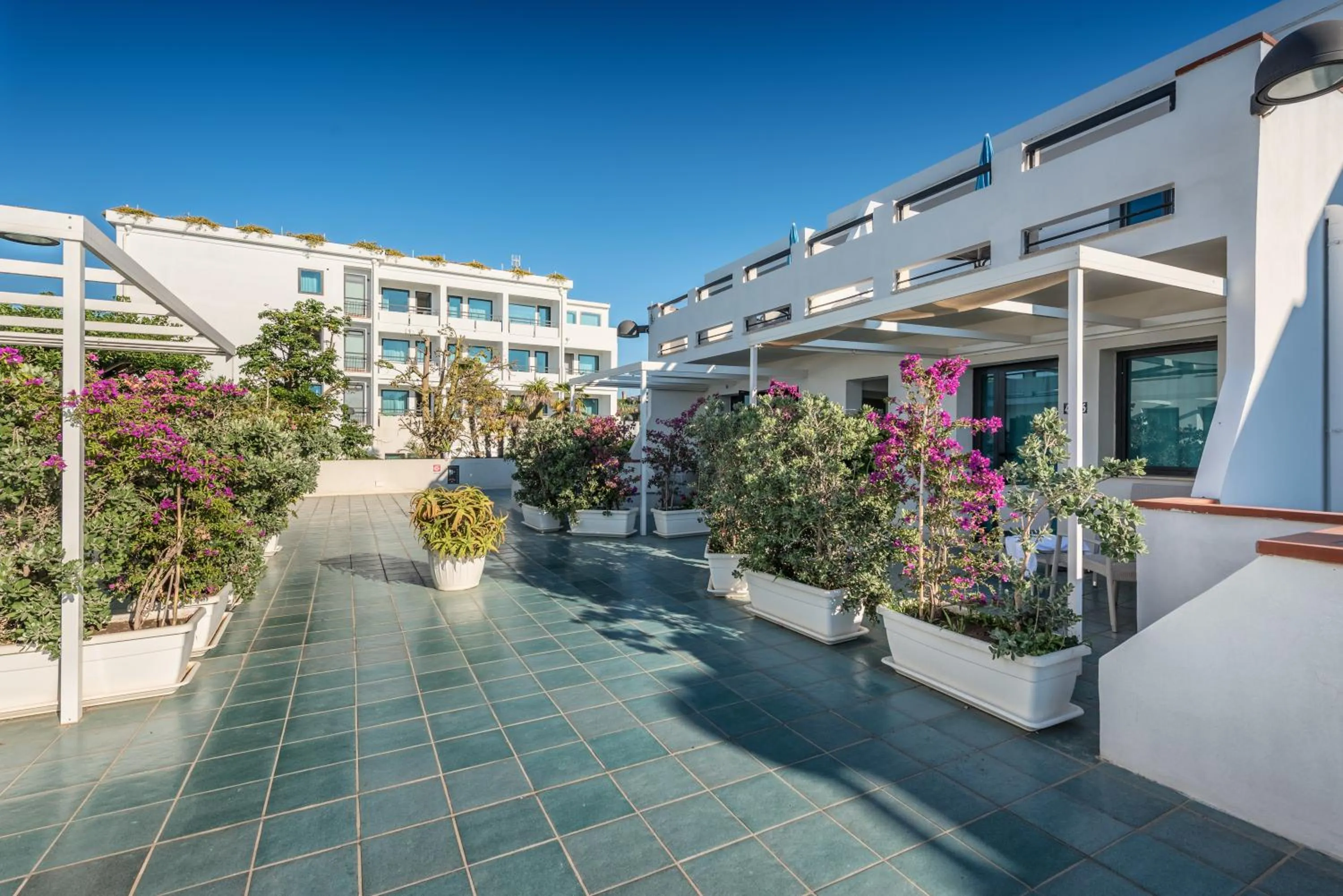 Patio in Acacia Marina
