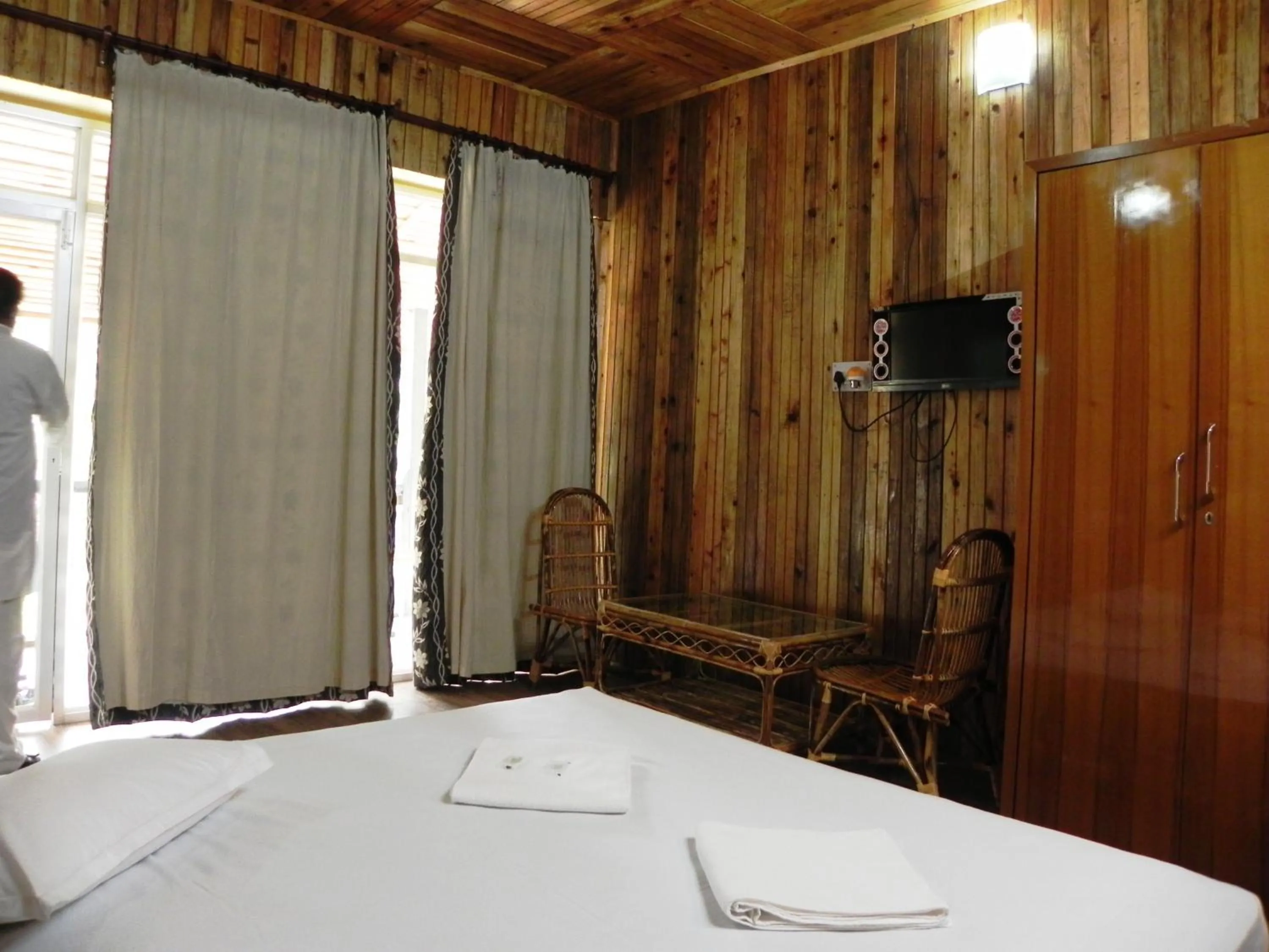 TV and multimedia in Aranya Jungle Resorts