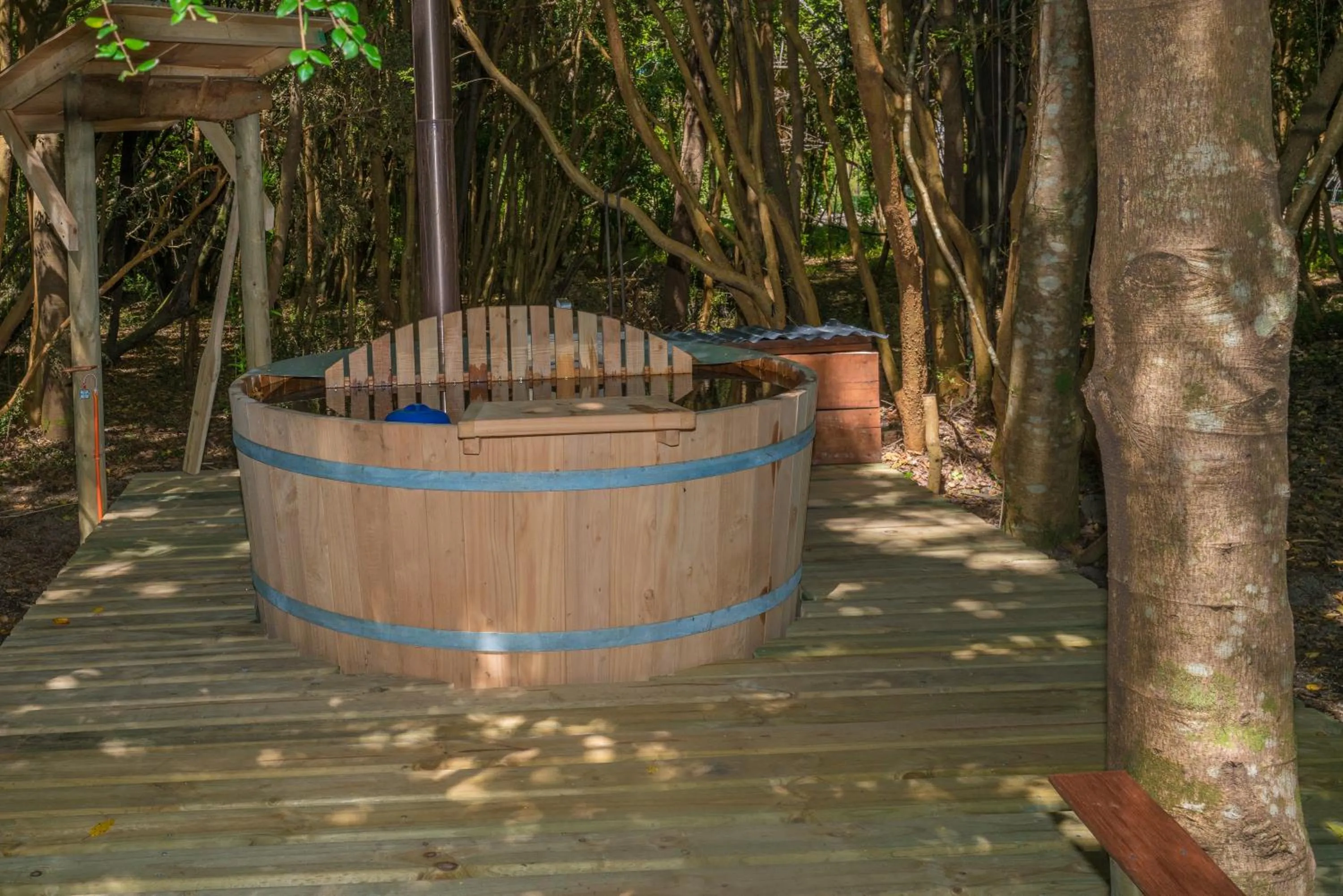 Hot Tub in Cabañas Ensenada Bosque Nativo