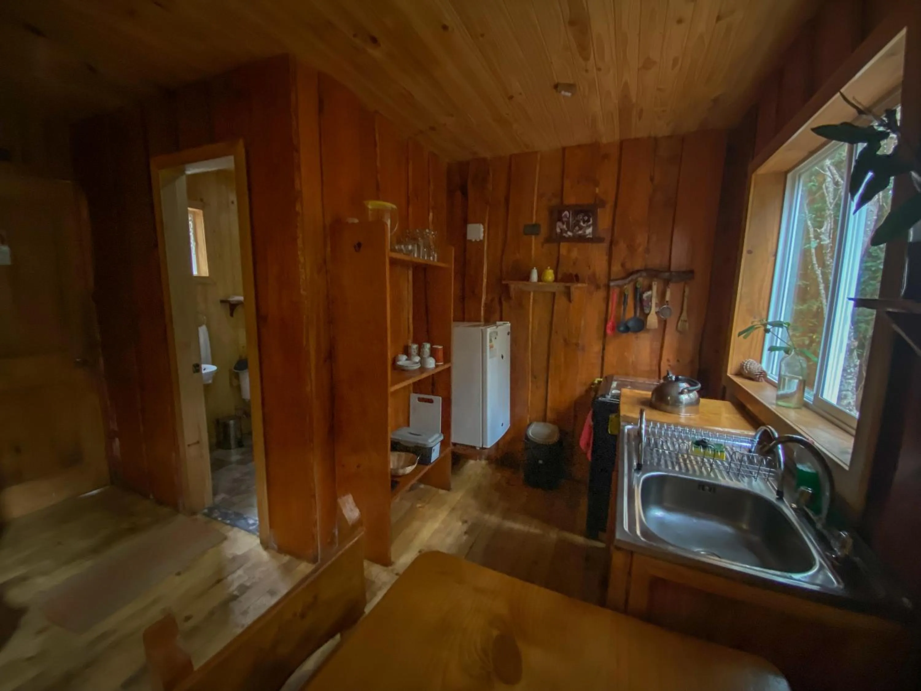 Kitchen or kitchenette in Cabañas Ensenada Bosque Nativo