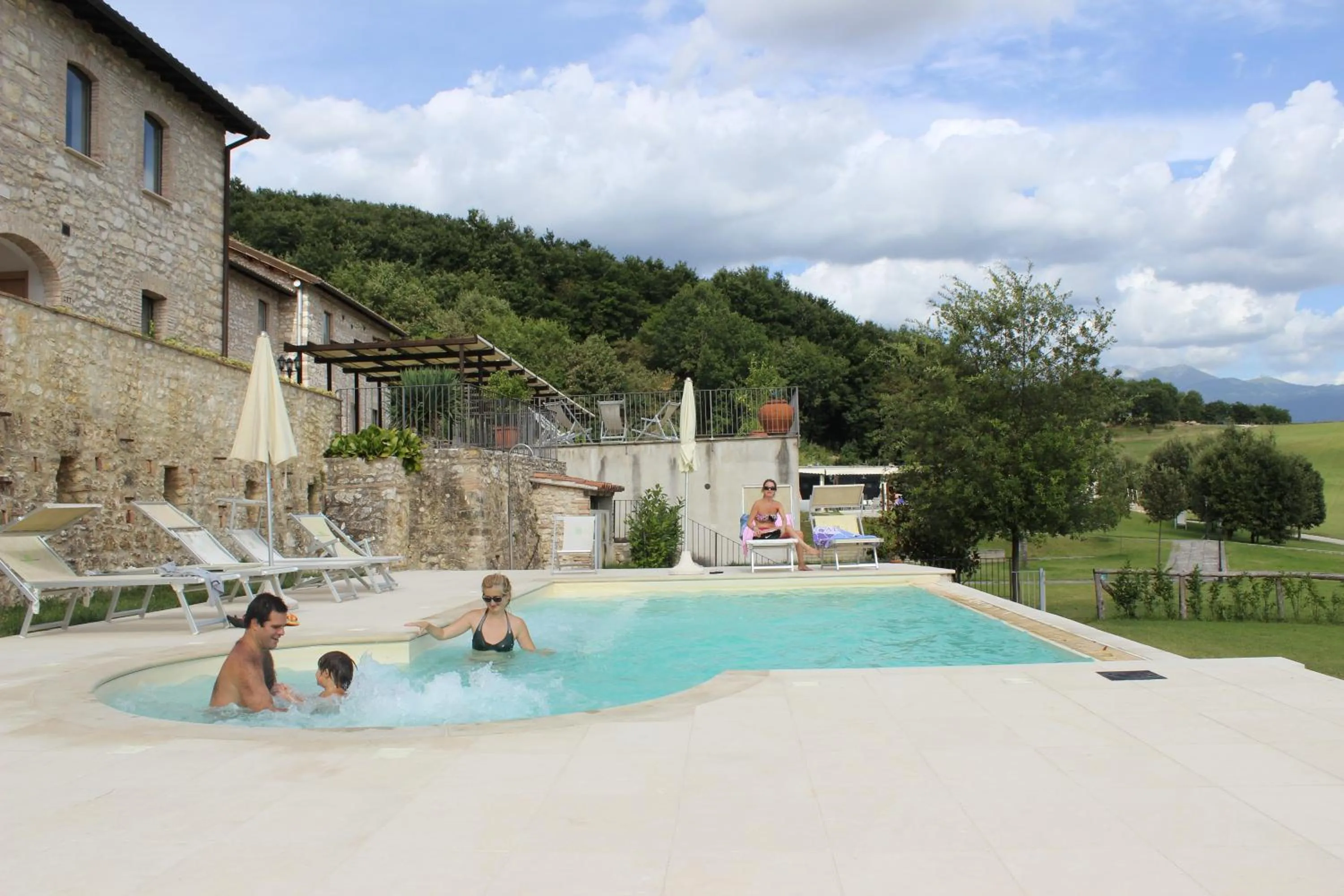 Hot Tub in Relais Villa D'Assio