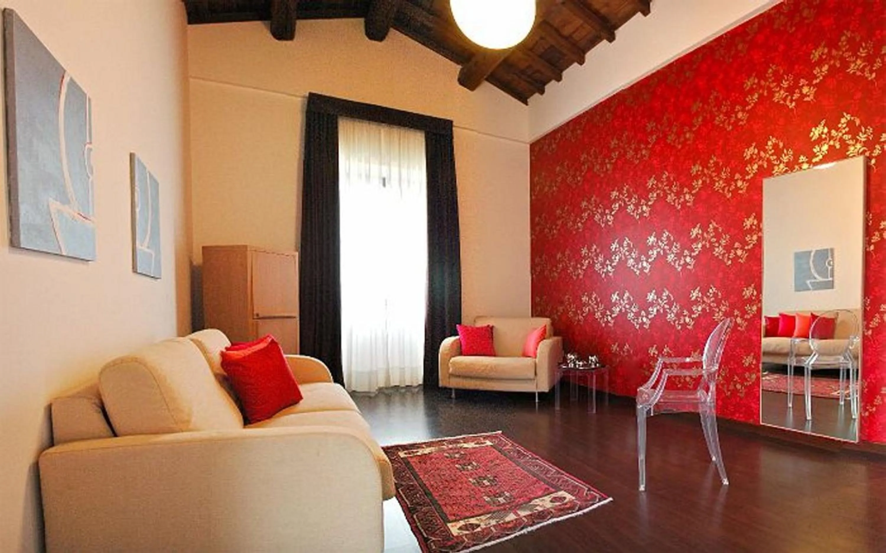 Photo of the whole room in Relais Villa D'Assio