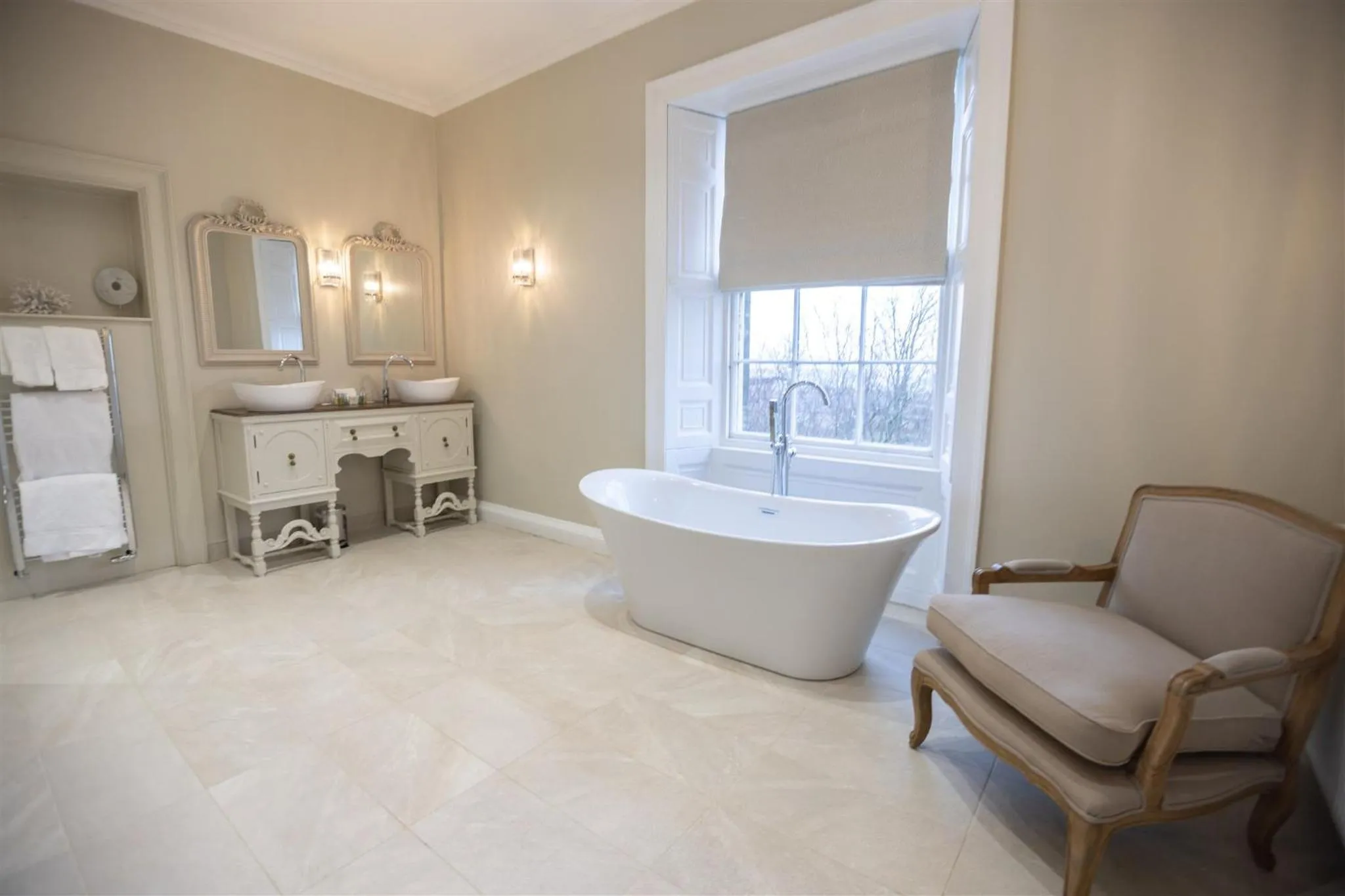 Bathroom in Marshall Meadows Manor House