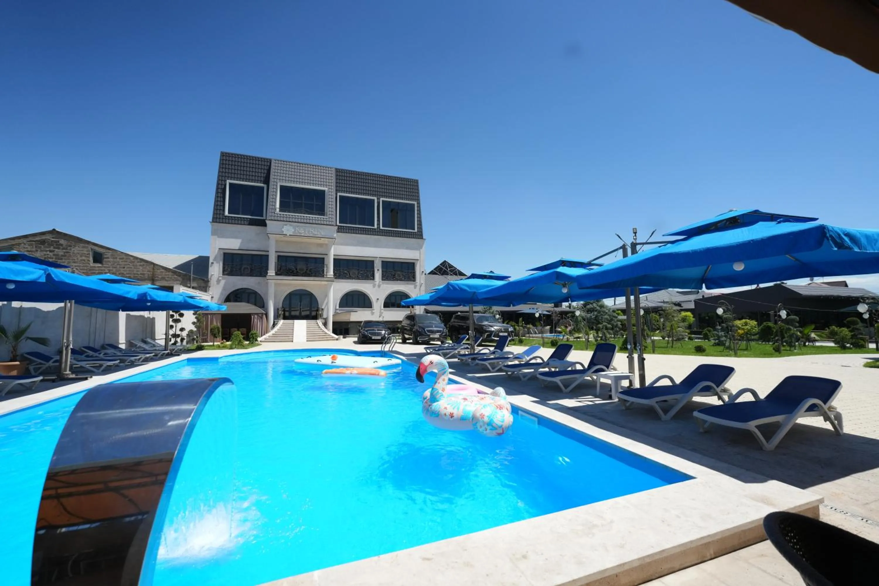 Swimming pool in Ketrin Hotel Restaurant