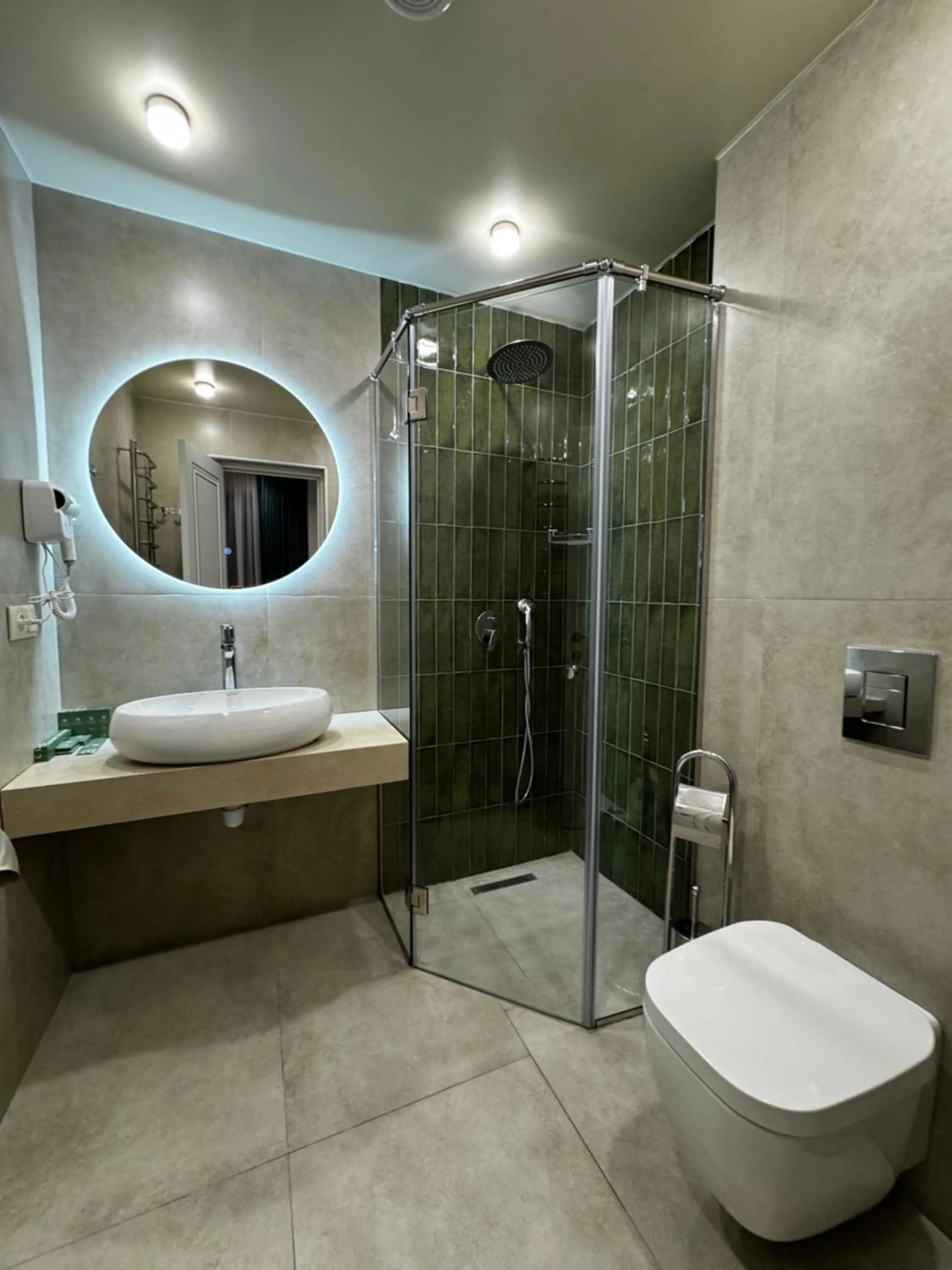 Restaurant/places to eat in Ketrin Hotel Restaurant