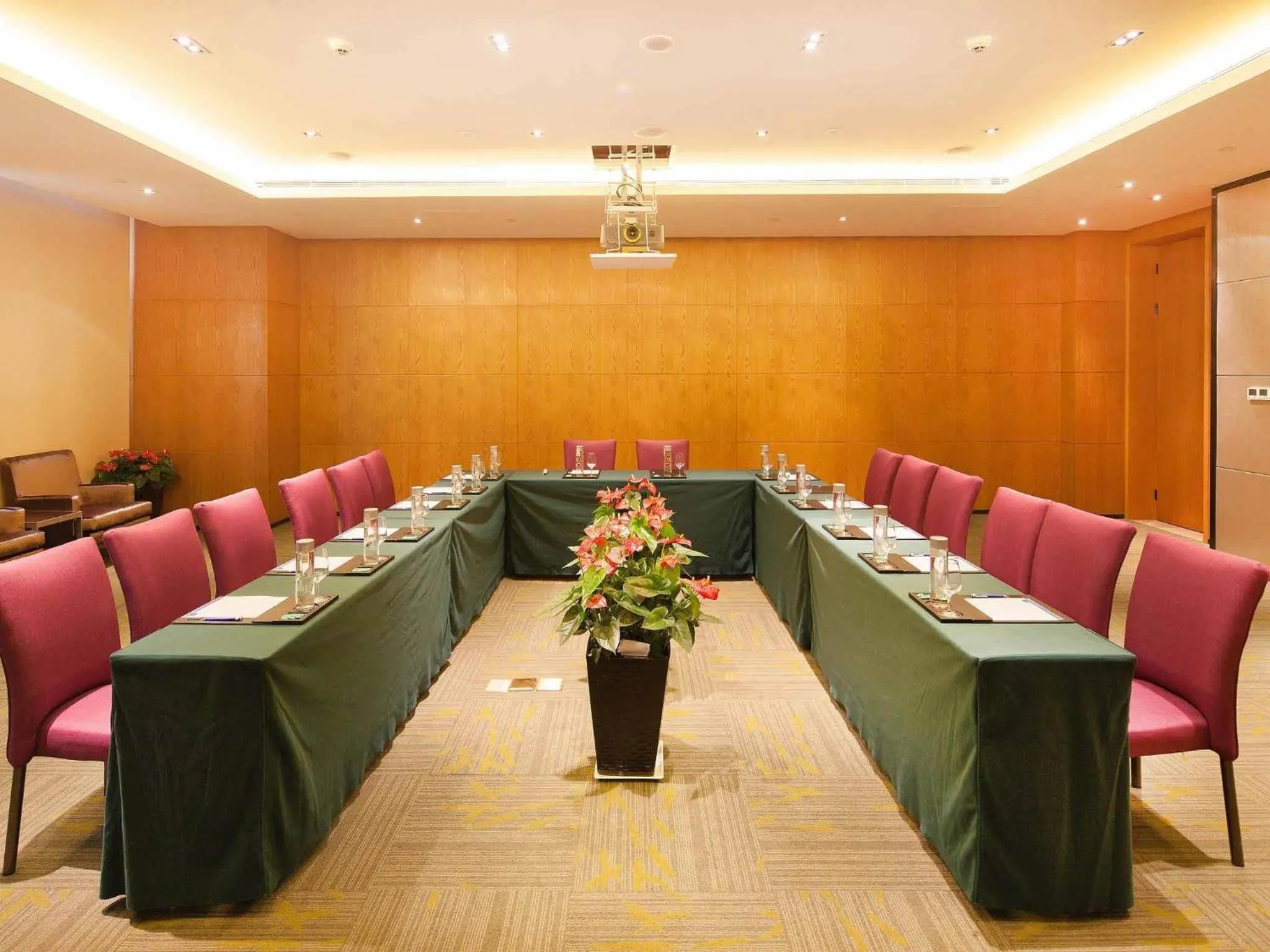 Meeting/conference room in Pullman Zhuhai