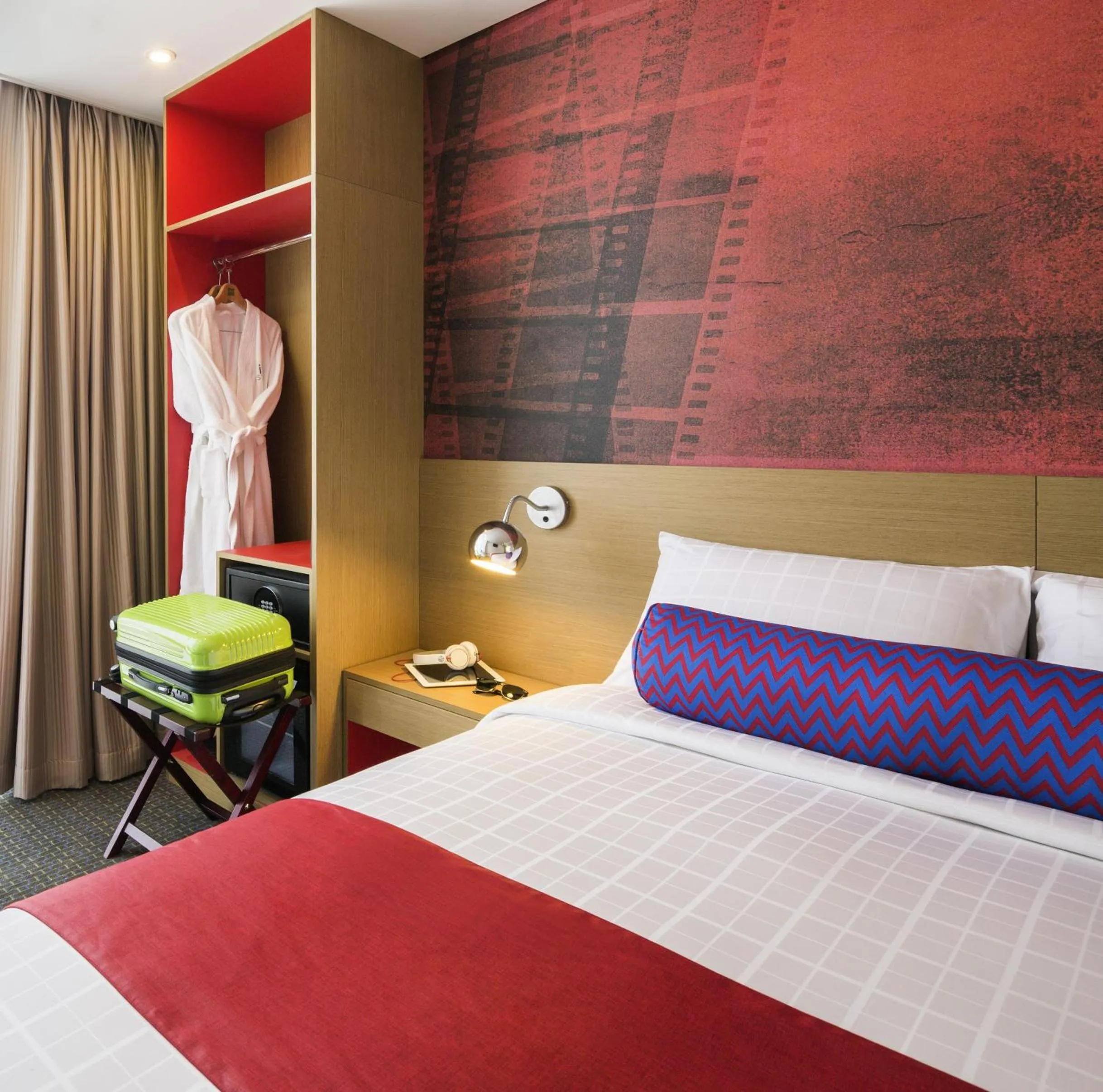 Bedroom, Bed in ibis Styles Ambassador Seoul Myeong-dong