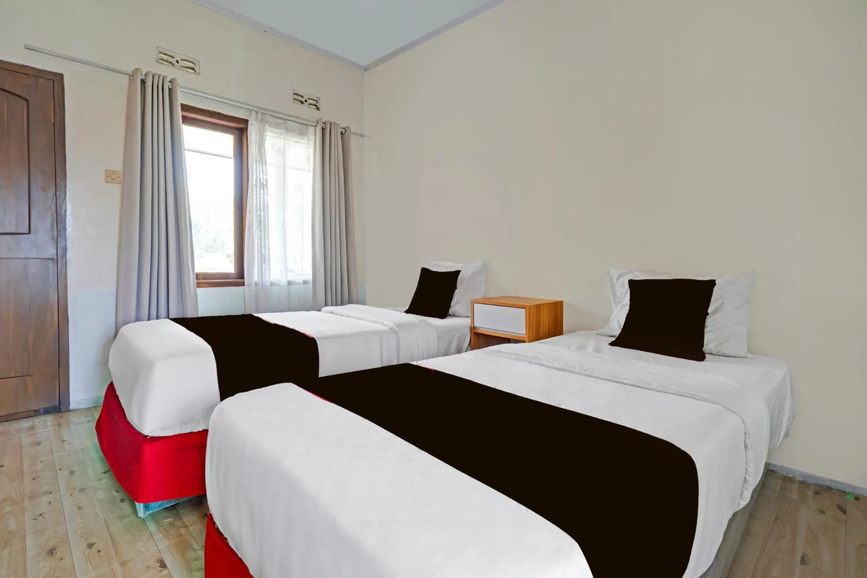 Delxue Twin Room in Collection O Subang near Ciater Subang formerly Orchid Villa Ciater Delxue Twin Room in Collection O Subang near Ciater Subang formerly Orchid Villa Ciater